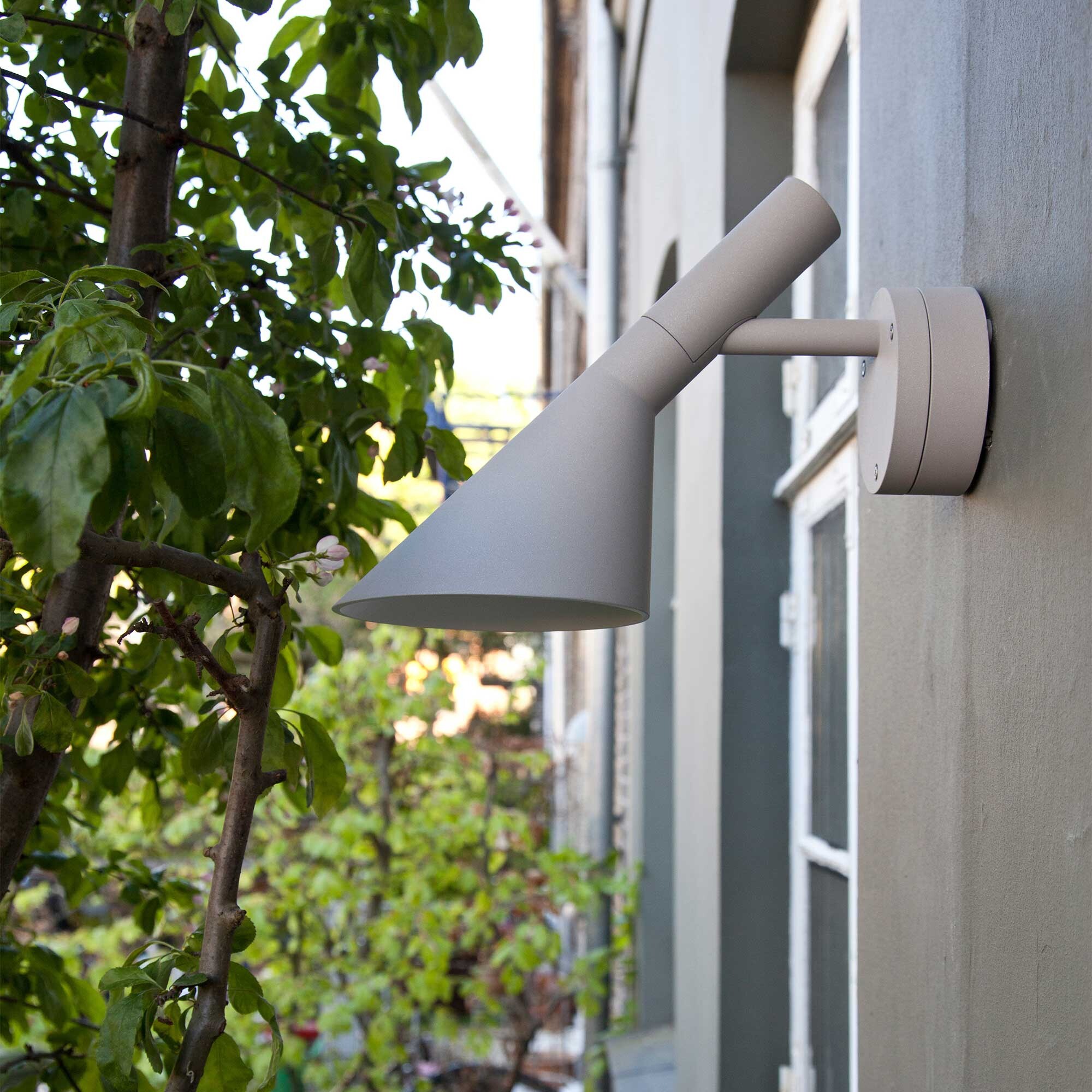 AJ 50 LED Outdoor Wall Lamp