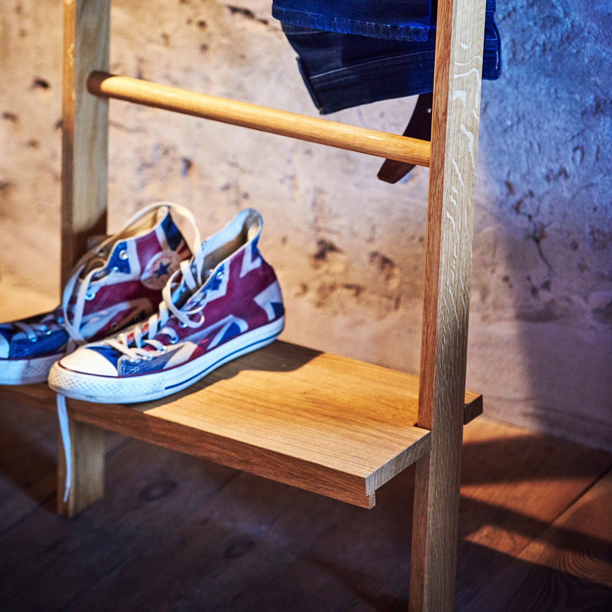 Hop Towel / Clothes Ladder + Shelf