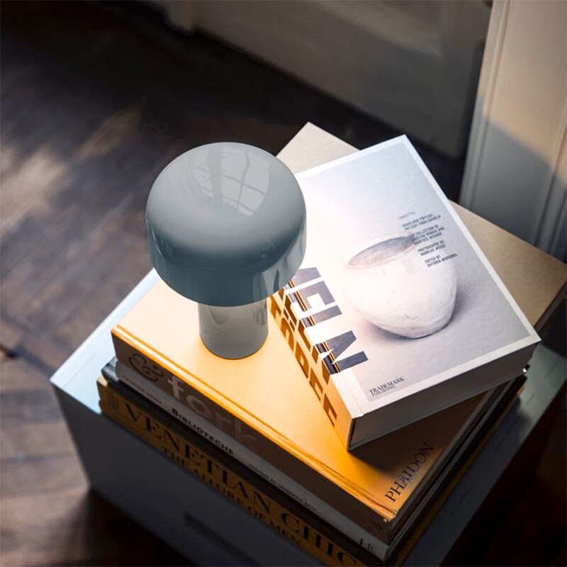 Bellhop LED Lamp With Battery