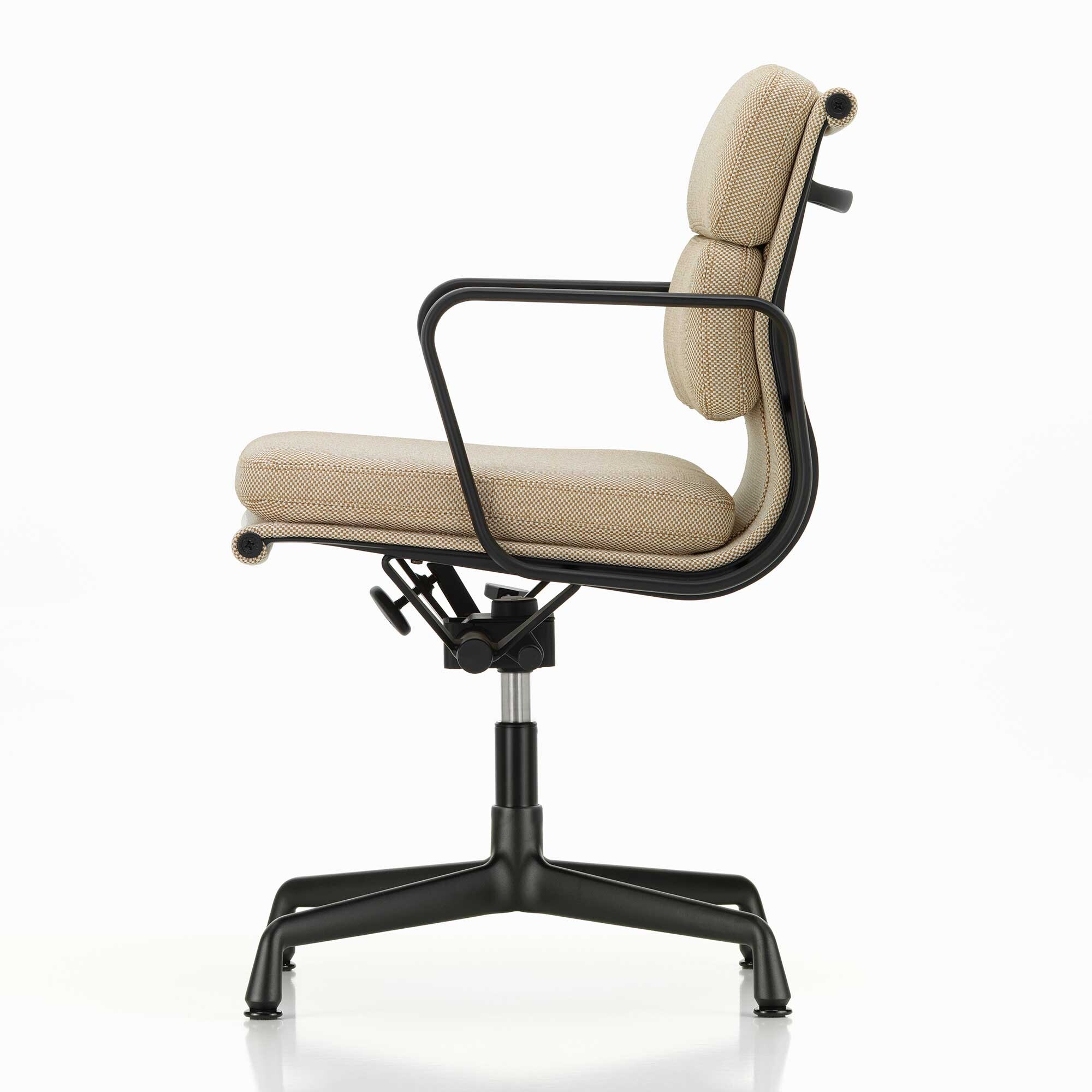 EA 231 Soft Pad Aluminium Chair
