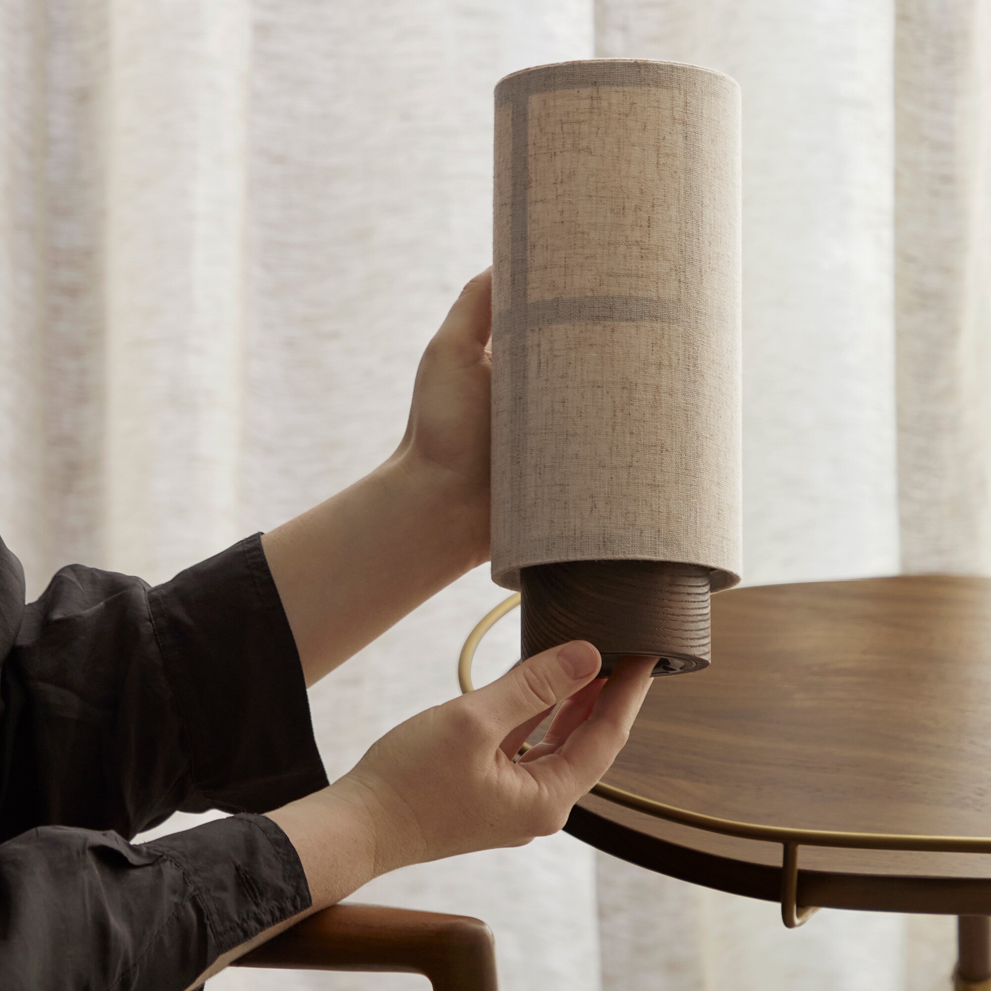 Hashira LED Table Lamp With Battery