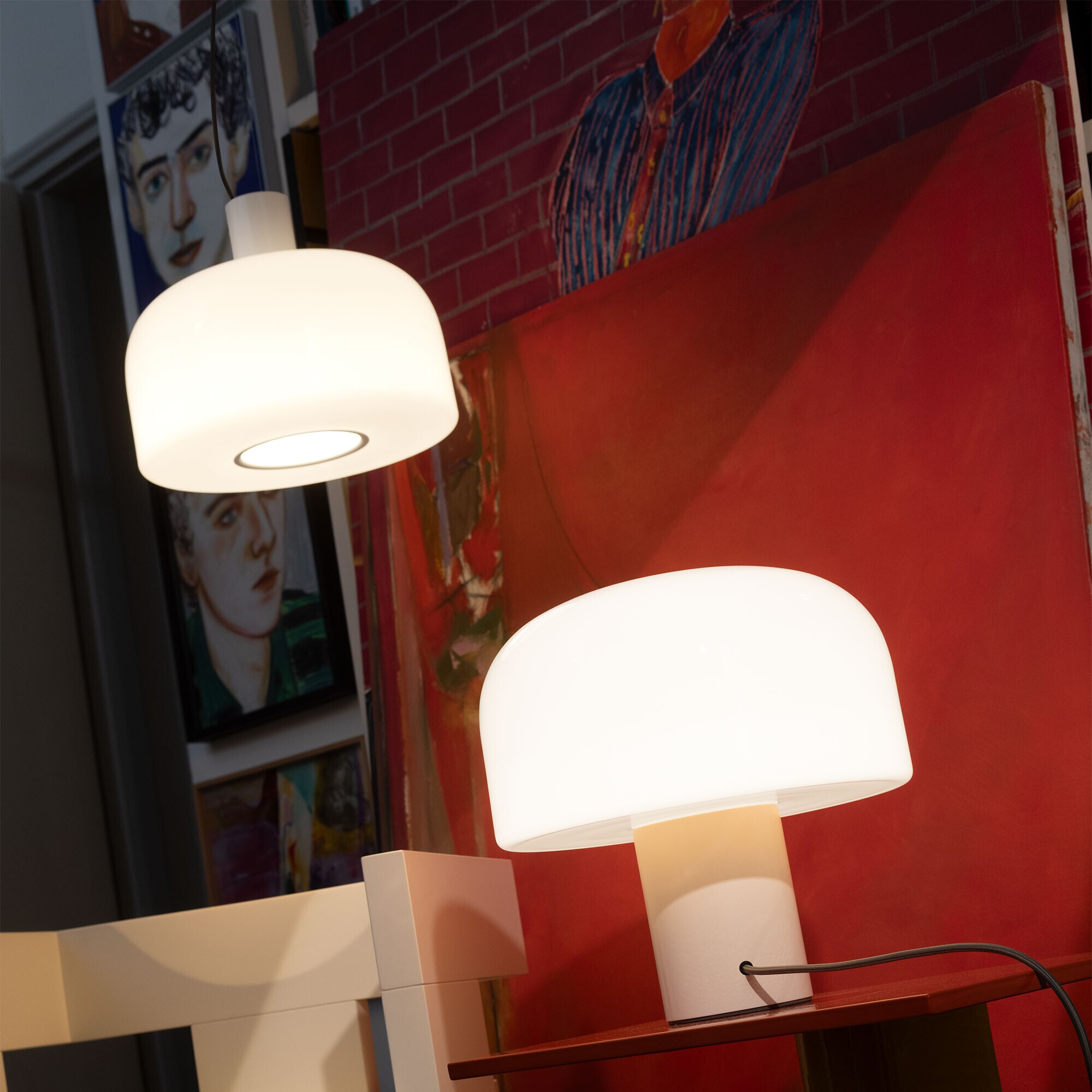 Bellhop S1 Glass Suspension Lamp