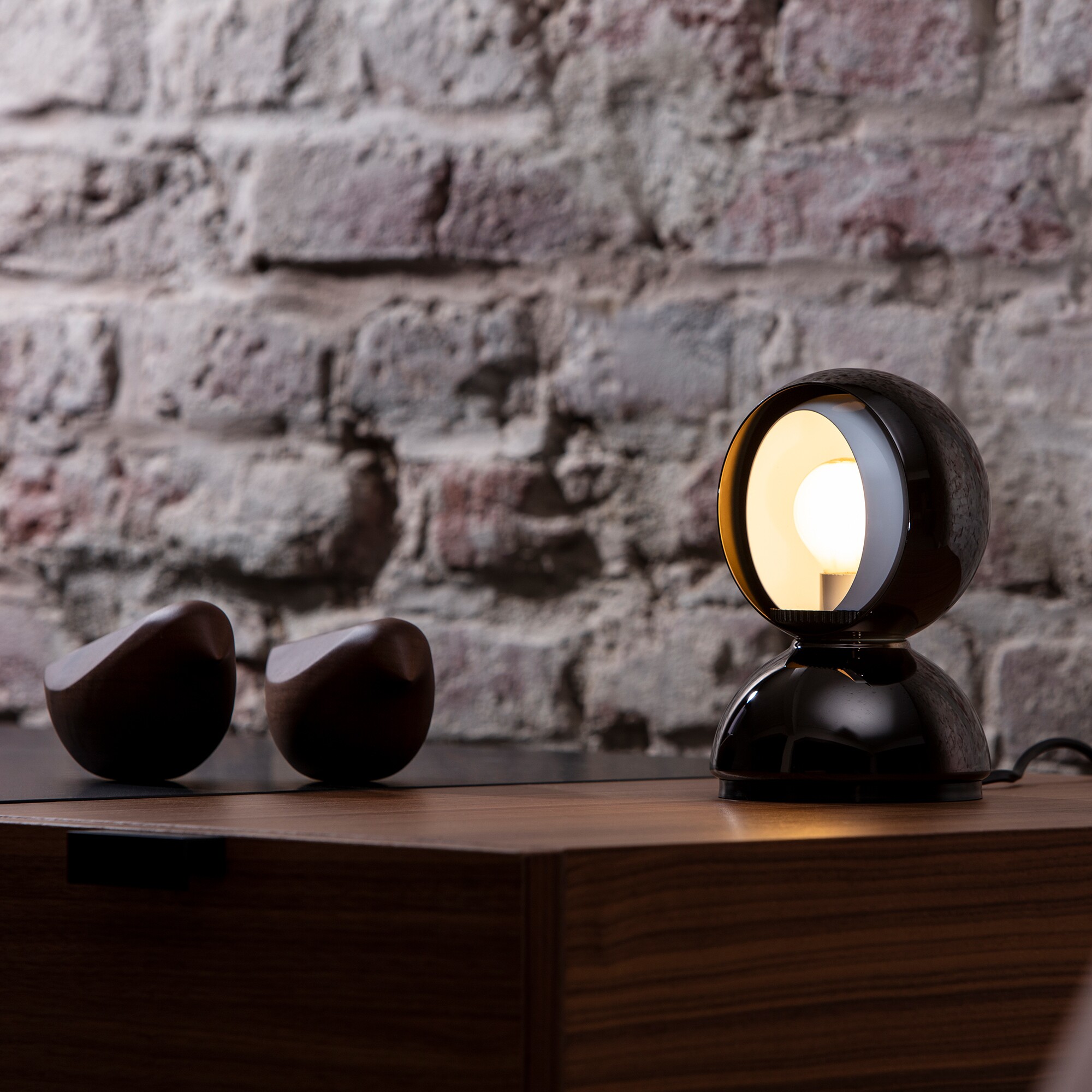 Eclisse PVD Table Lamp