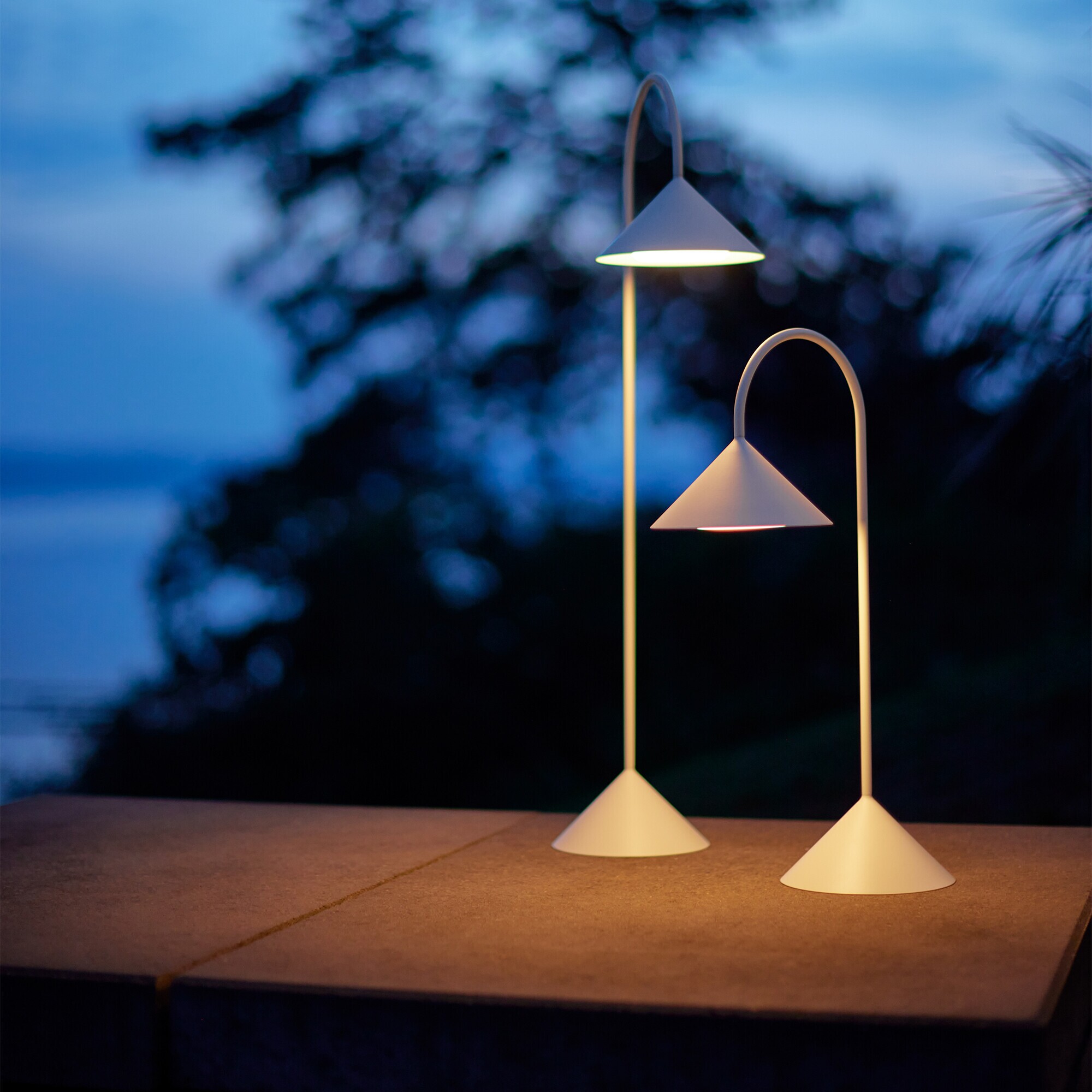 Grasp LED Battery Lamp Portable H 47cm