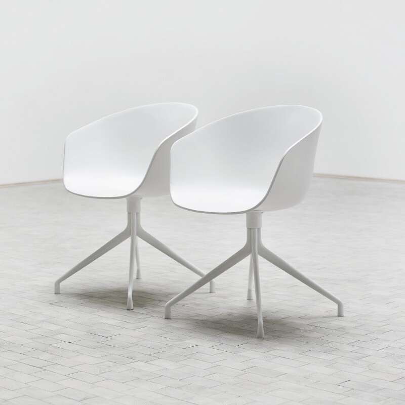 About a Chair AAC 20 2.0 Swivel Chair White Base