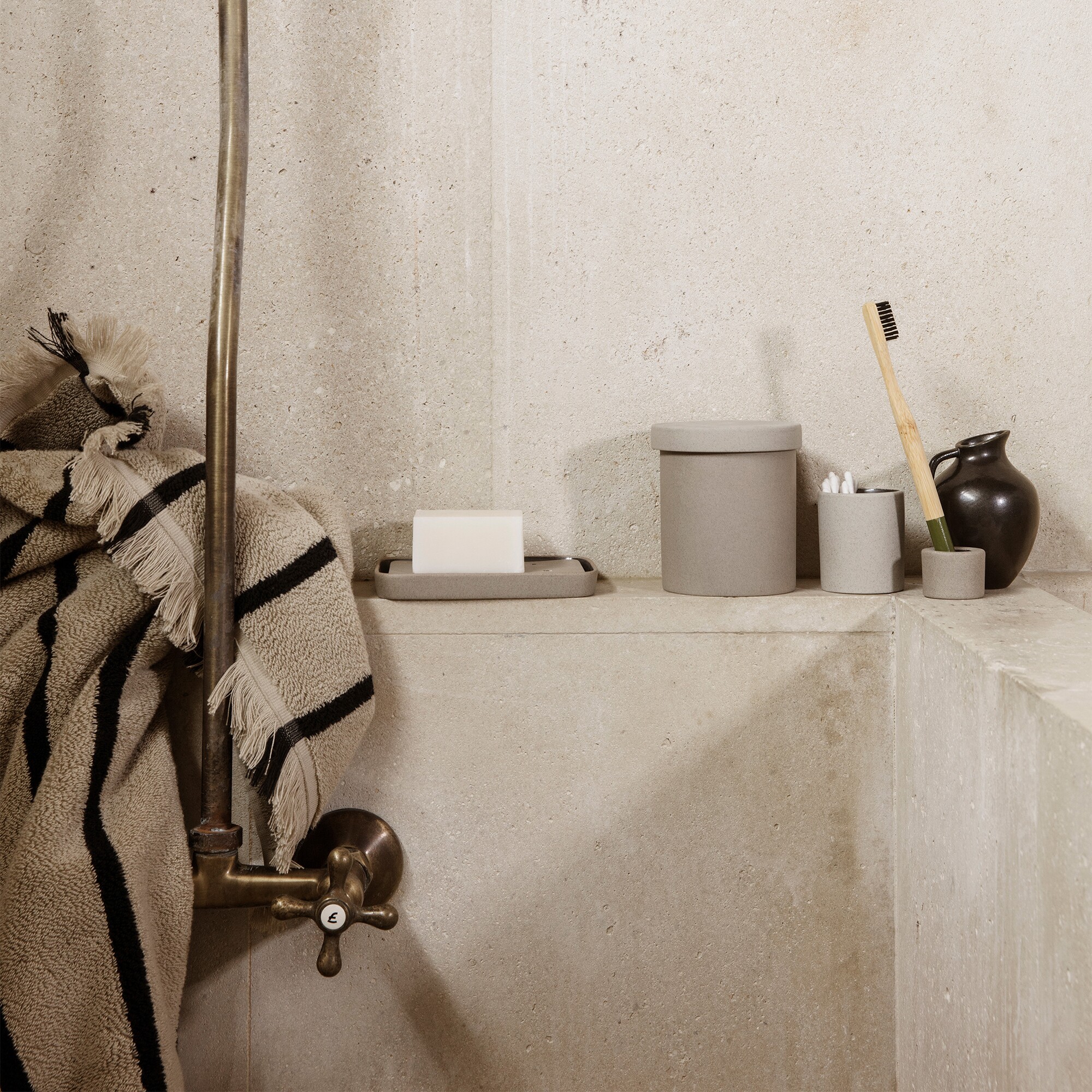 Alee Bath Towel 140x70cm