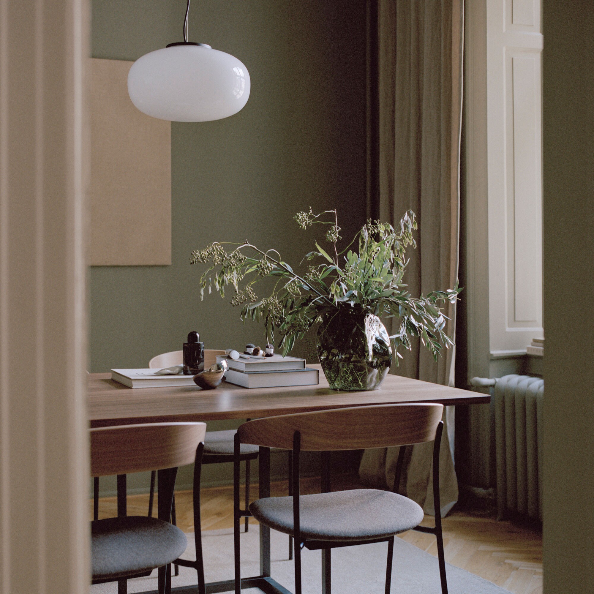 Karl-Johan LED Suspension Lamp Ø40cm