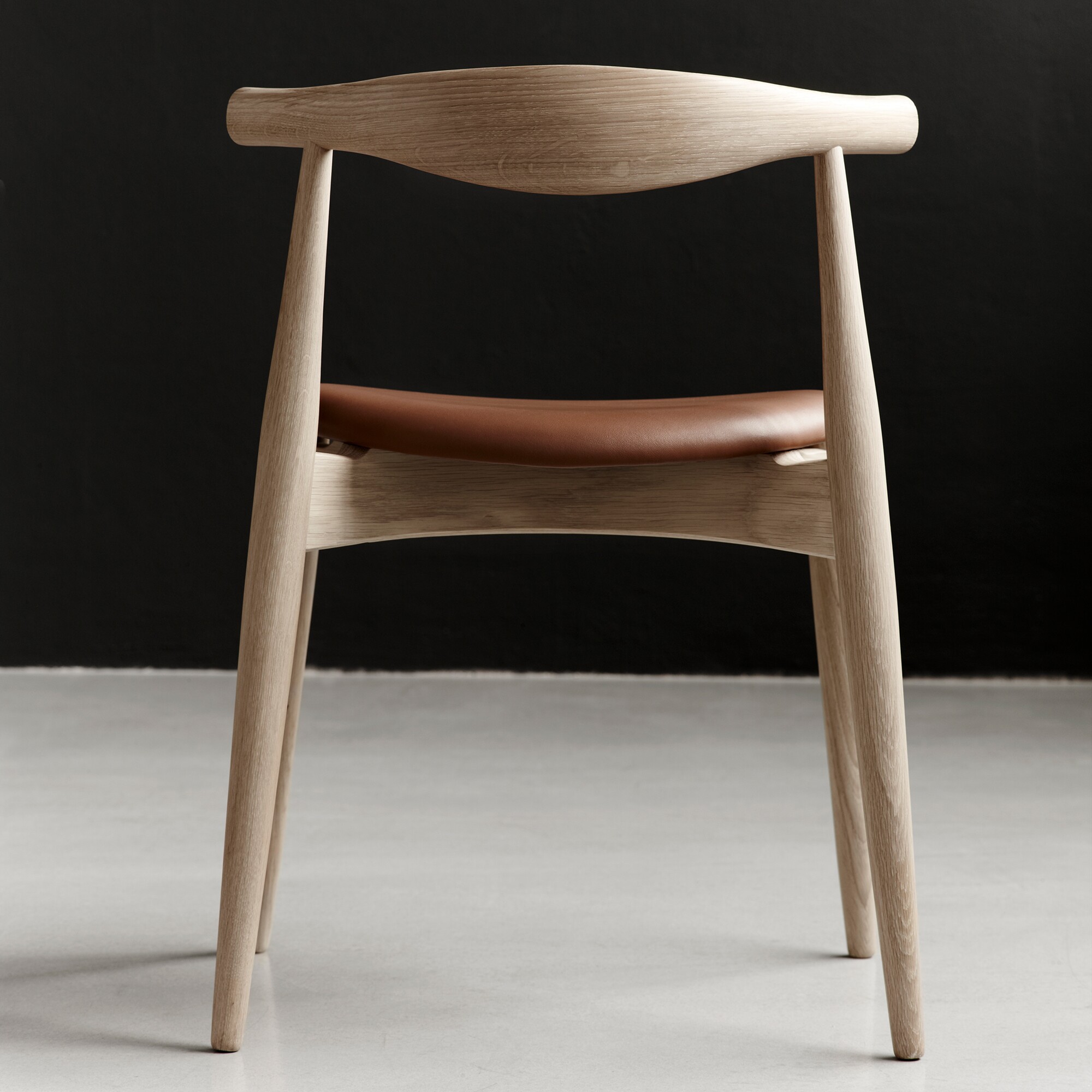 CH20 Elbow Chair