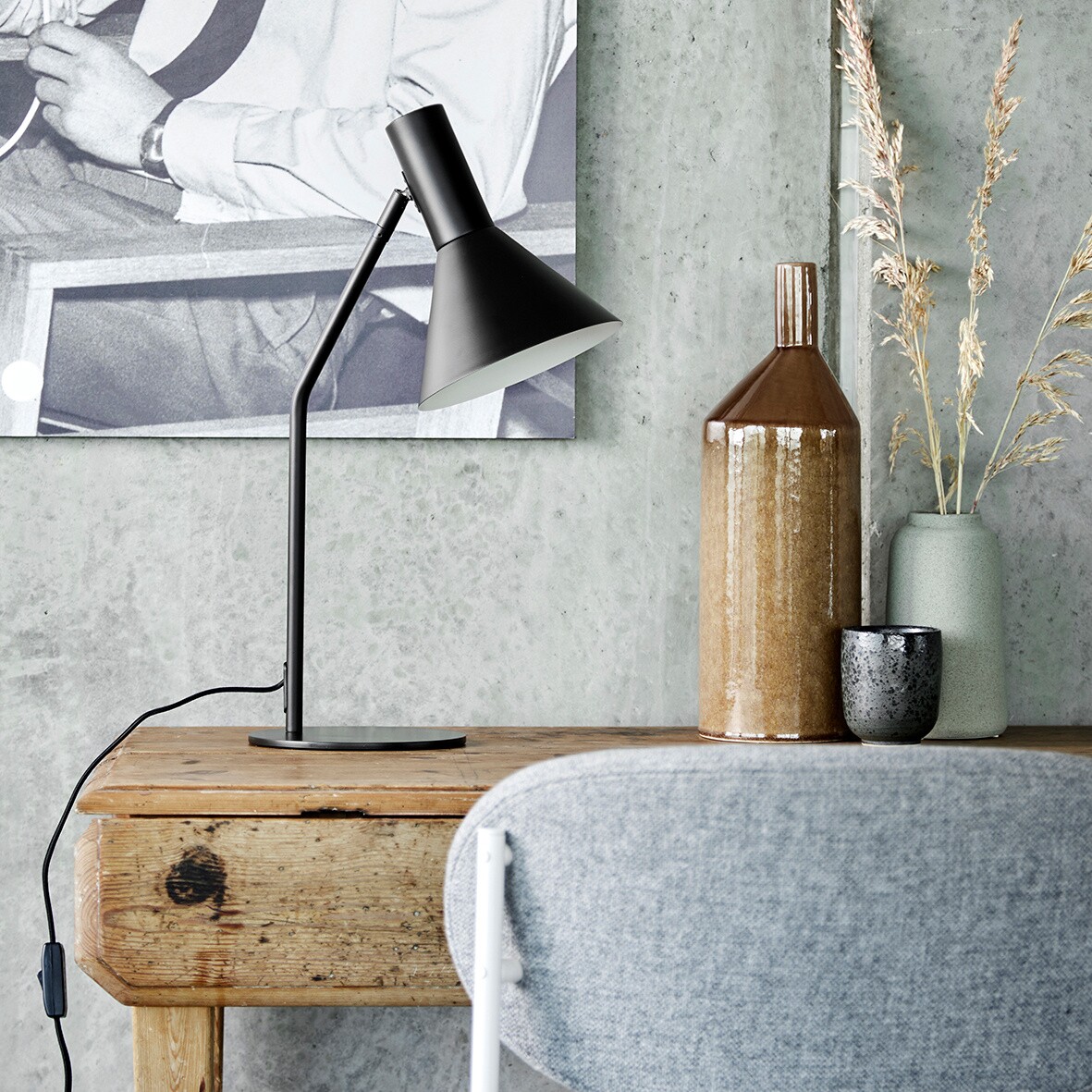 Lyss Table Lamp