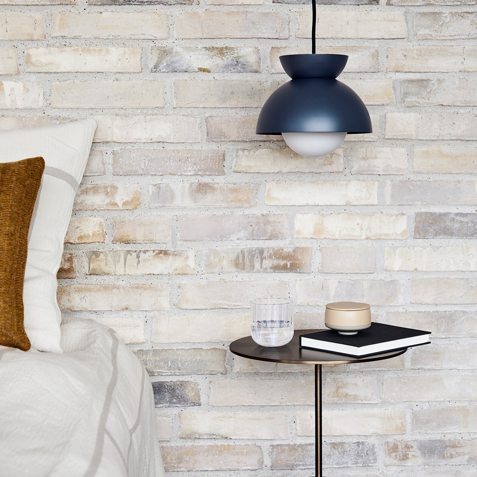 Butterfly Suspension Lamp Ø21cm