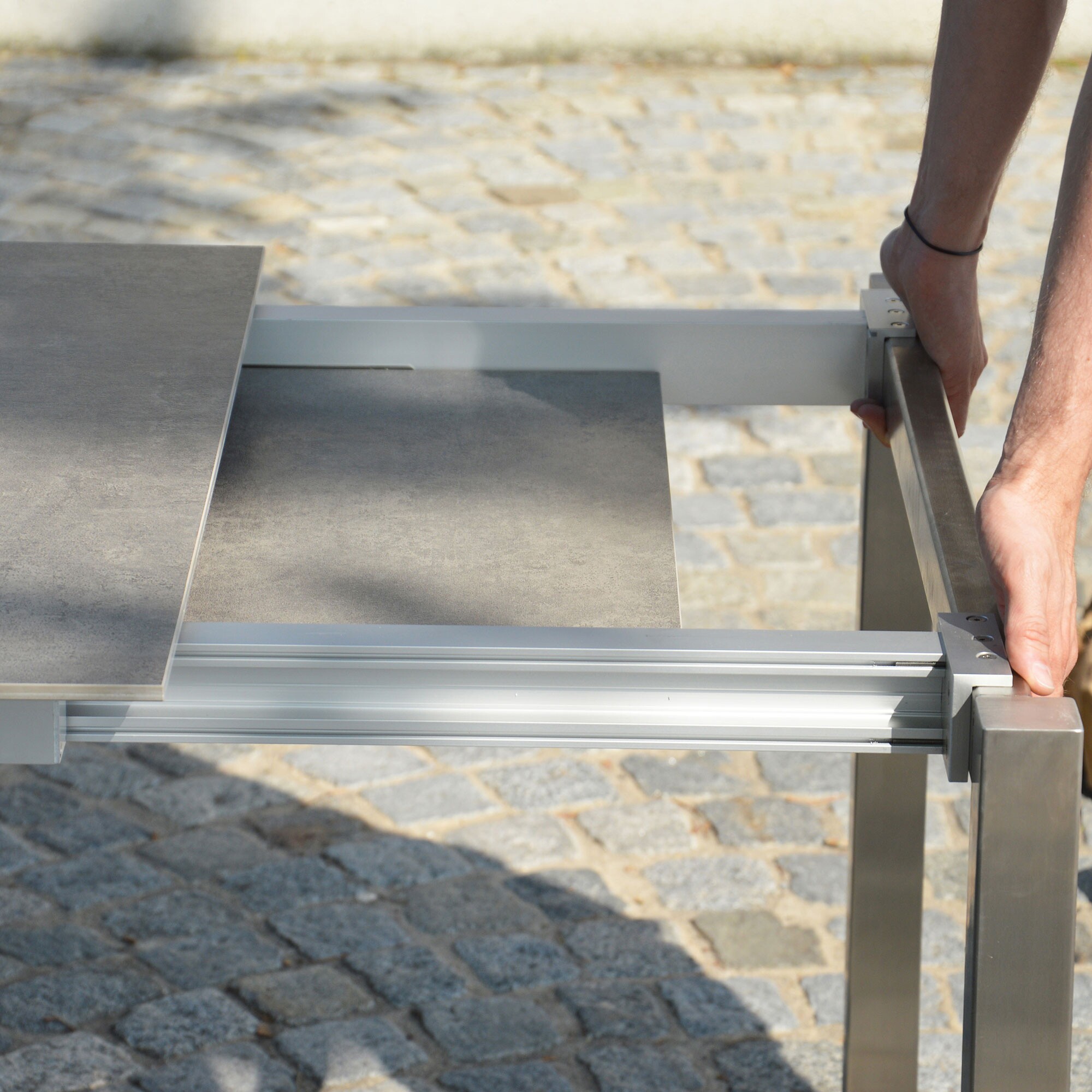 Lux Excell Garden Table Extendable