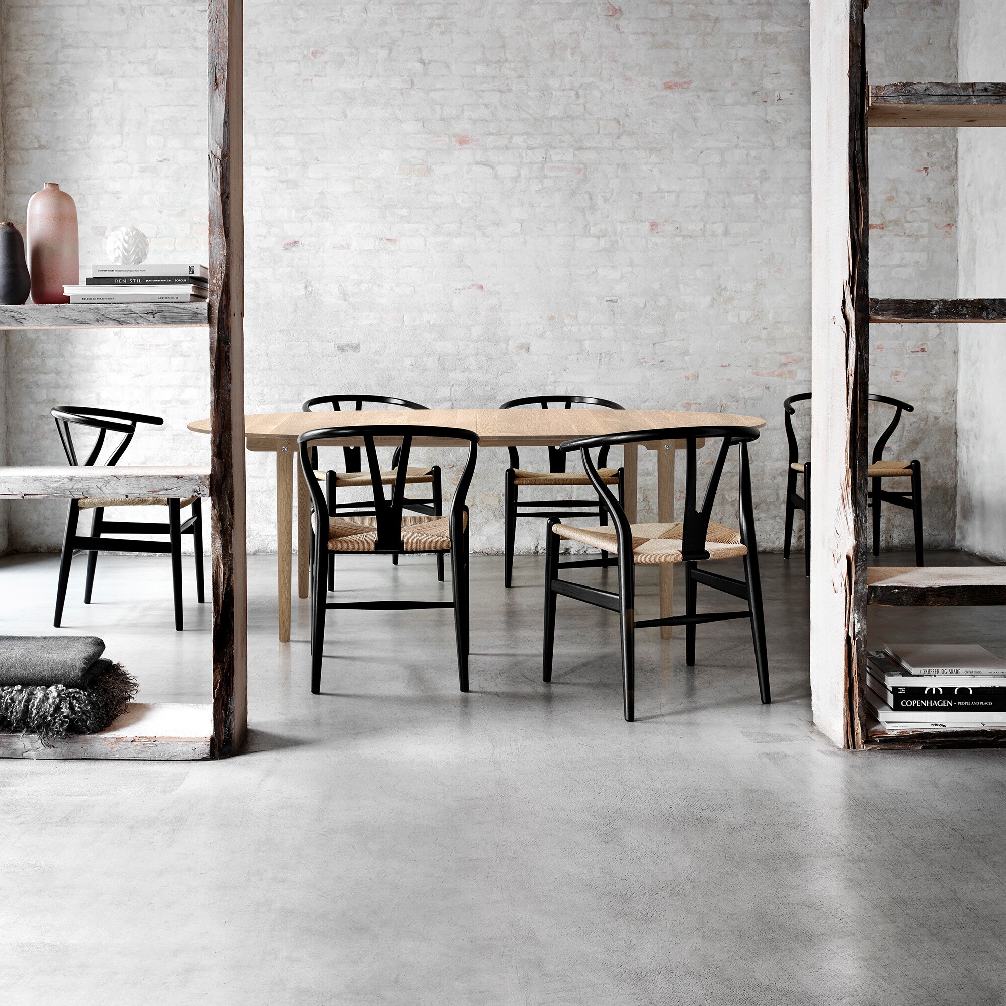 CH338 Dining Table 200x115x72cm Extendable