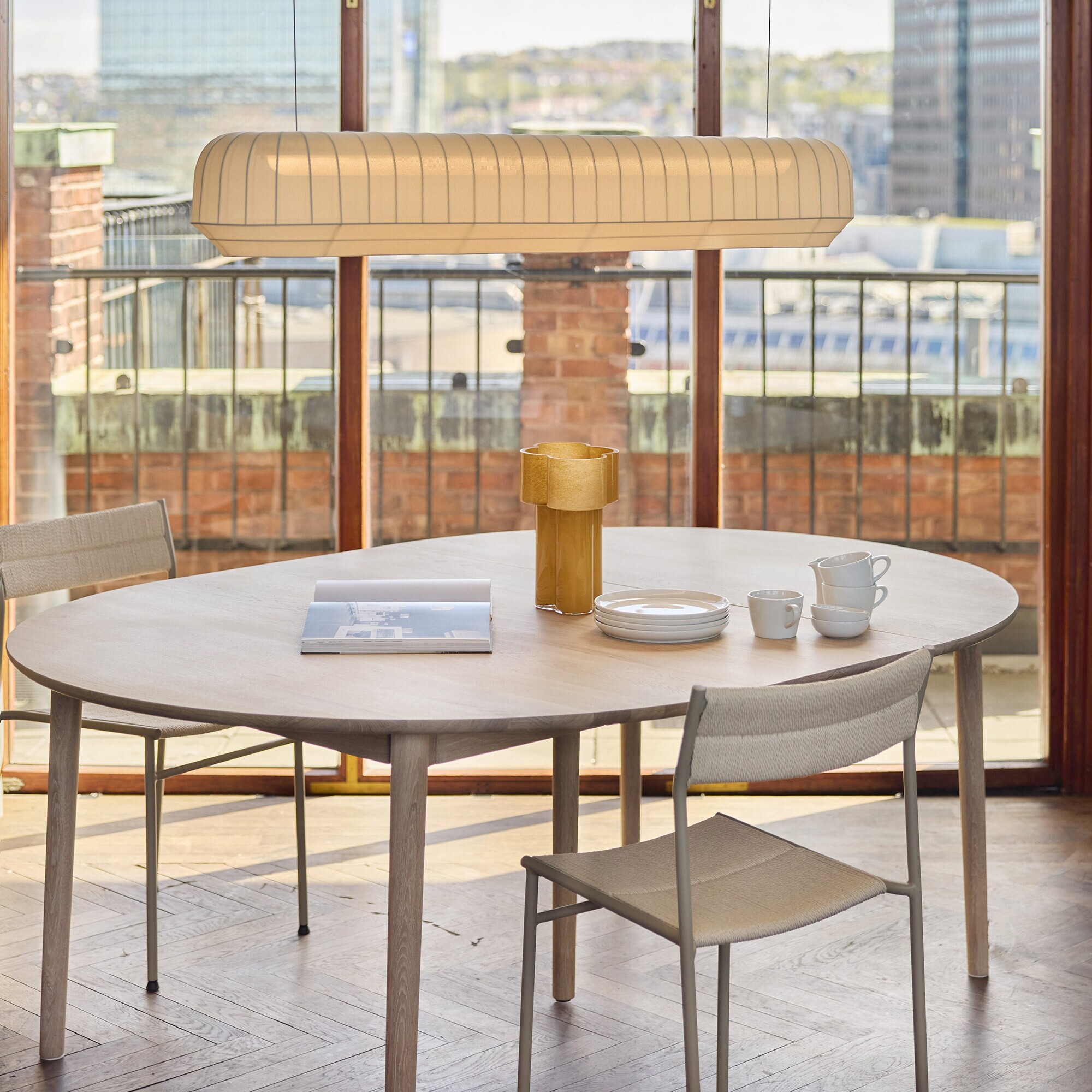 Expand Dining Table Ø140cm Extendable