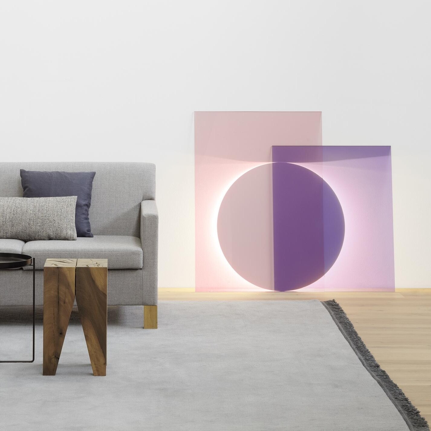 e15 LT04 Colour LED Floor Lamp