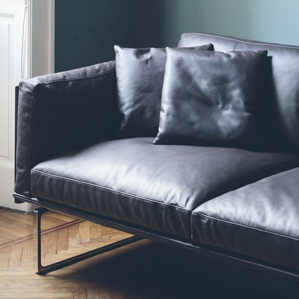 8 Piero Lissoni 3-Seater Leather Sofa