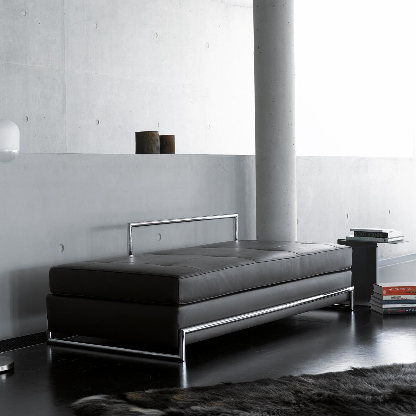 Day Bed Grand Lounge Leather