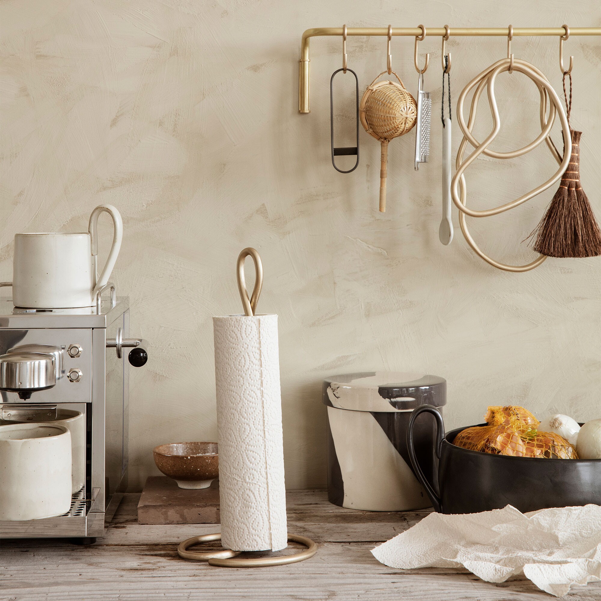 Curvature Kitchen Roll Holder