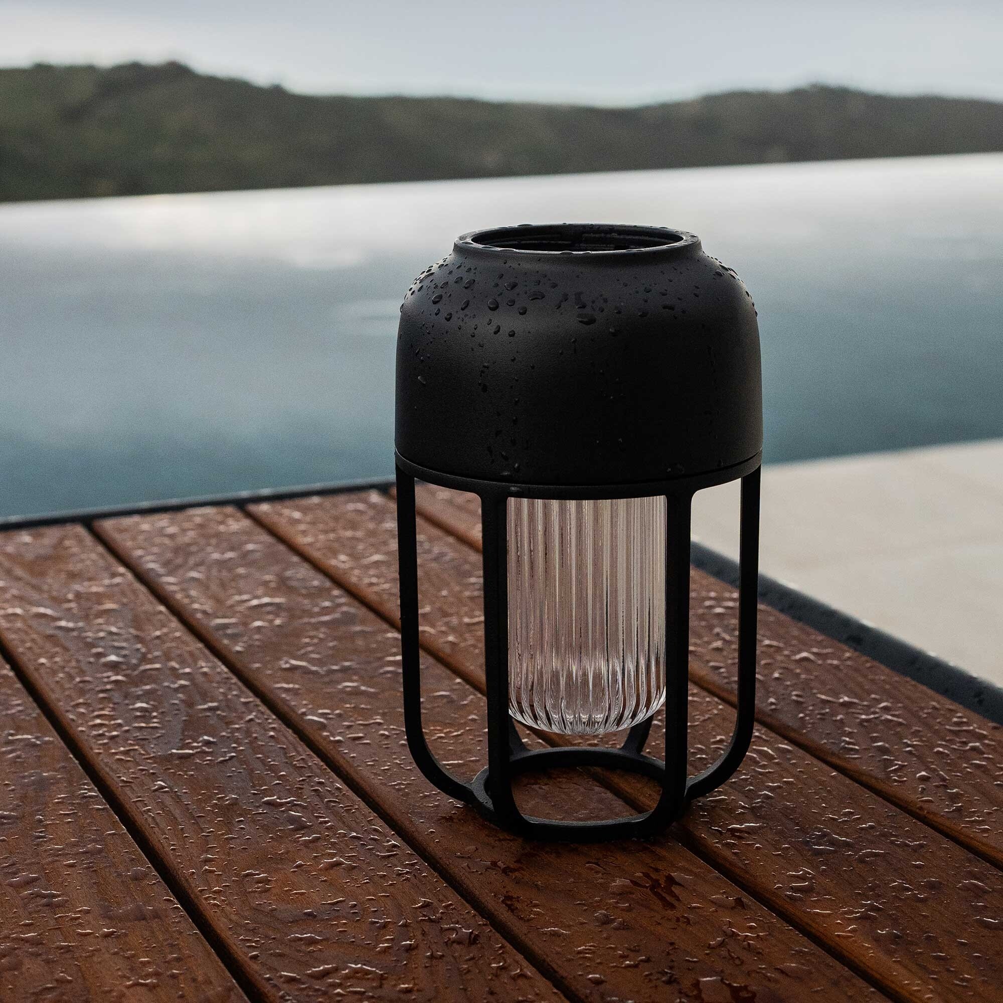 Light No1 LED Solar Table Lamp with Battery