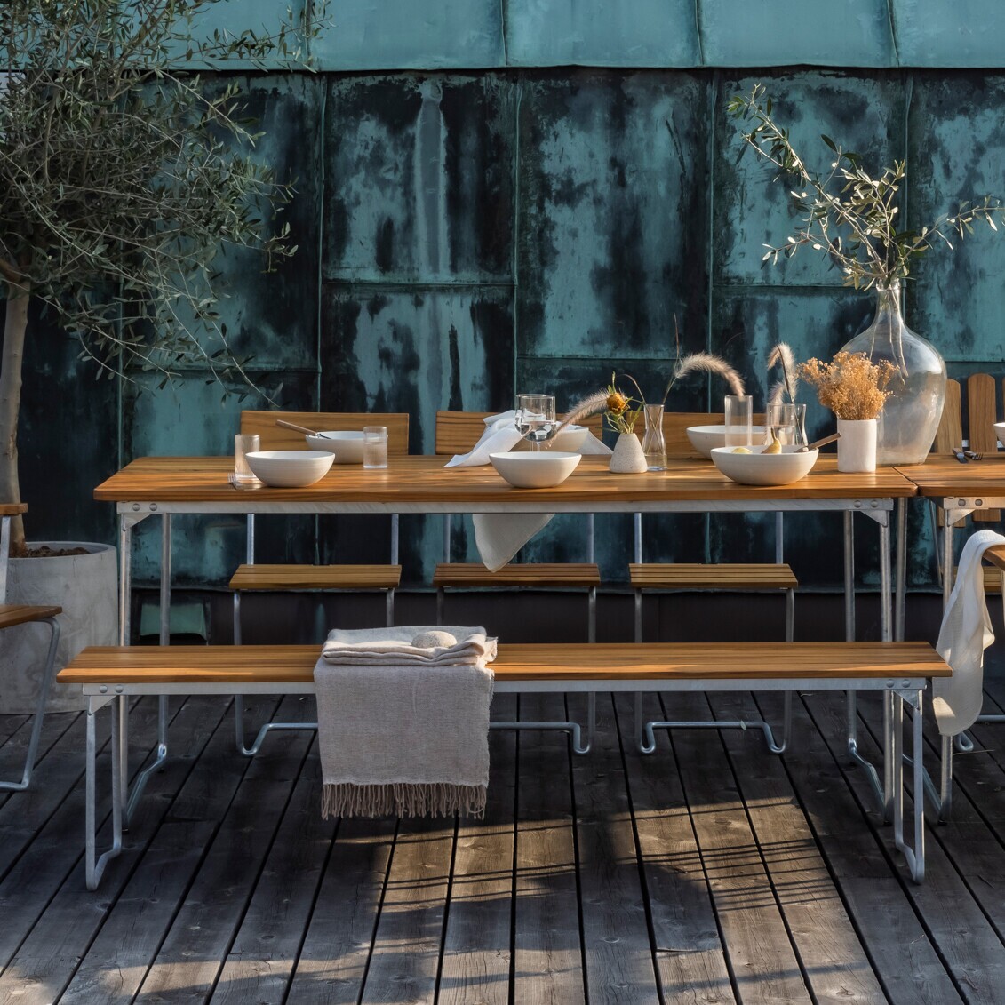 B25A 120 Garden Dining Table Foldable 120x92cm Teak