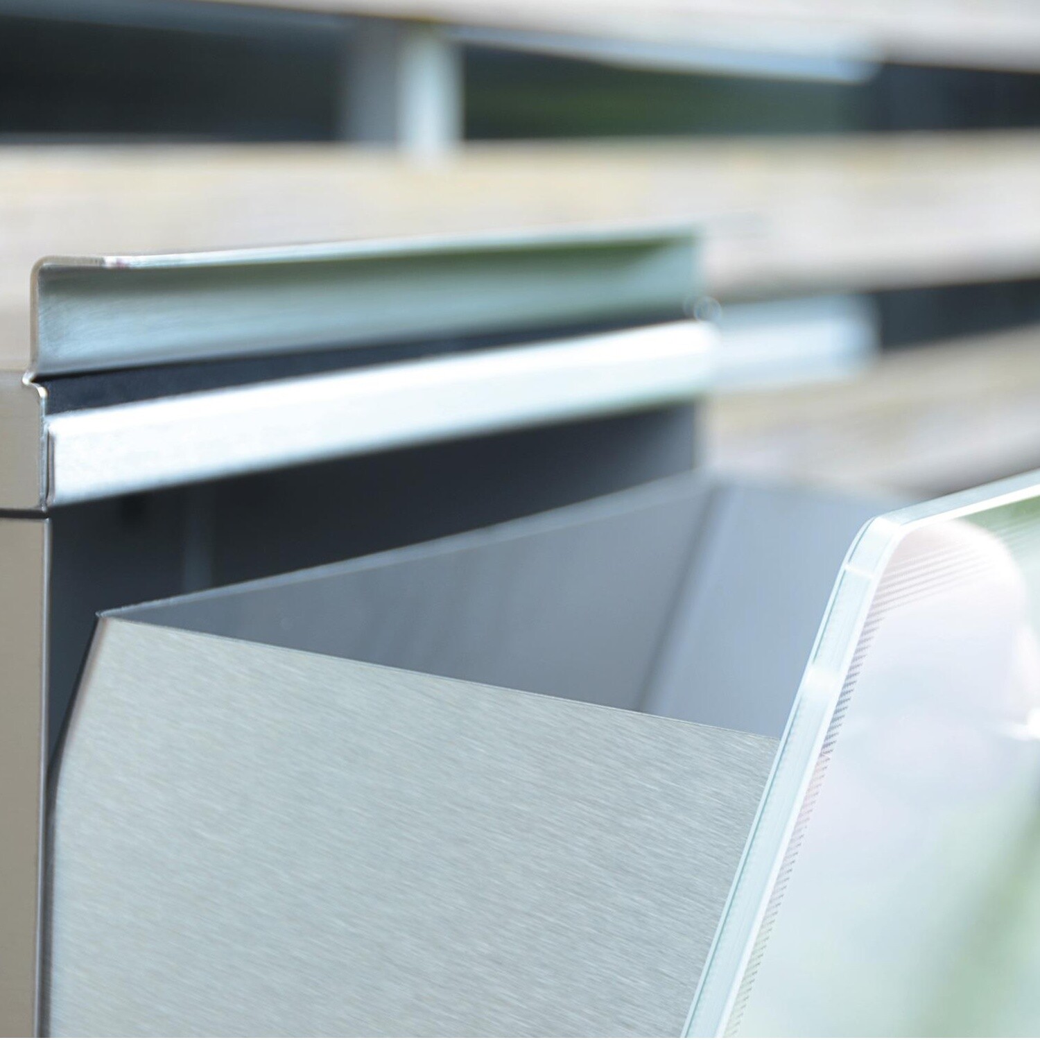 Letterman III Letter Box