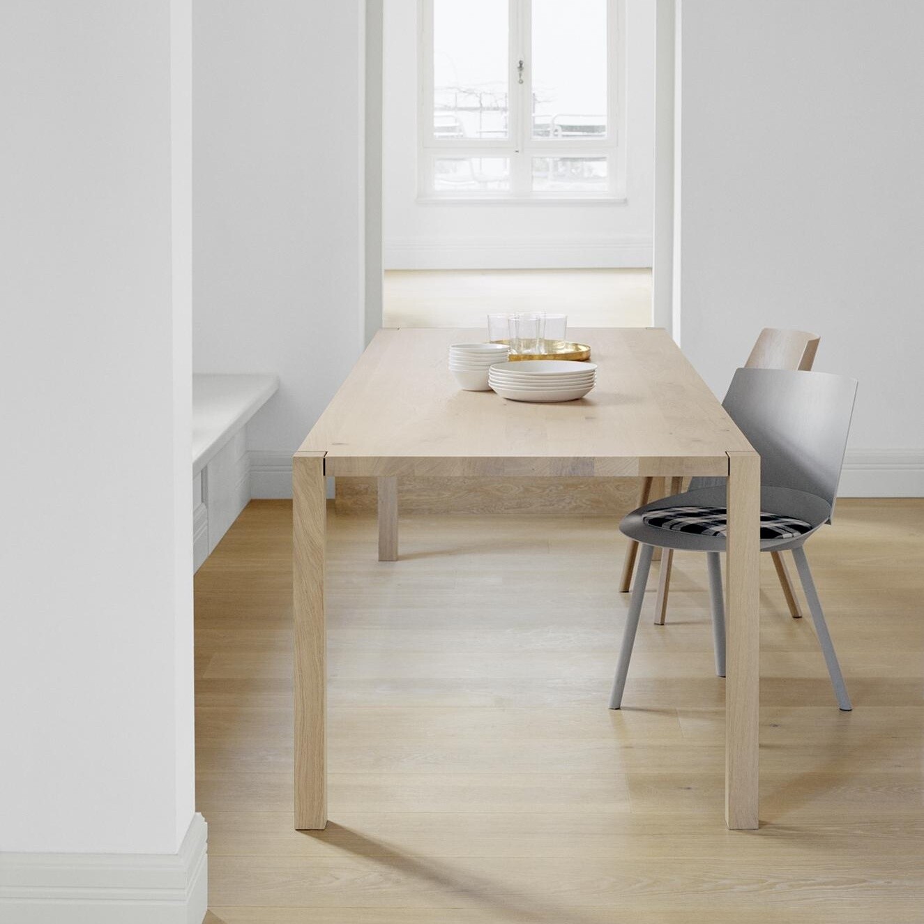 e15 TA19 Sloane Table