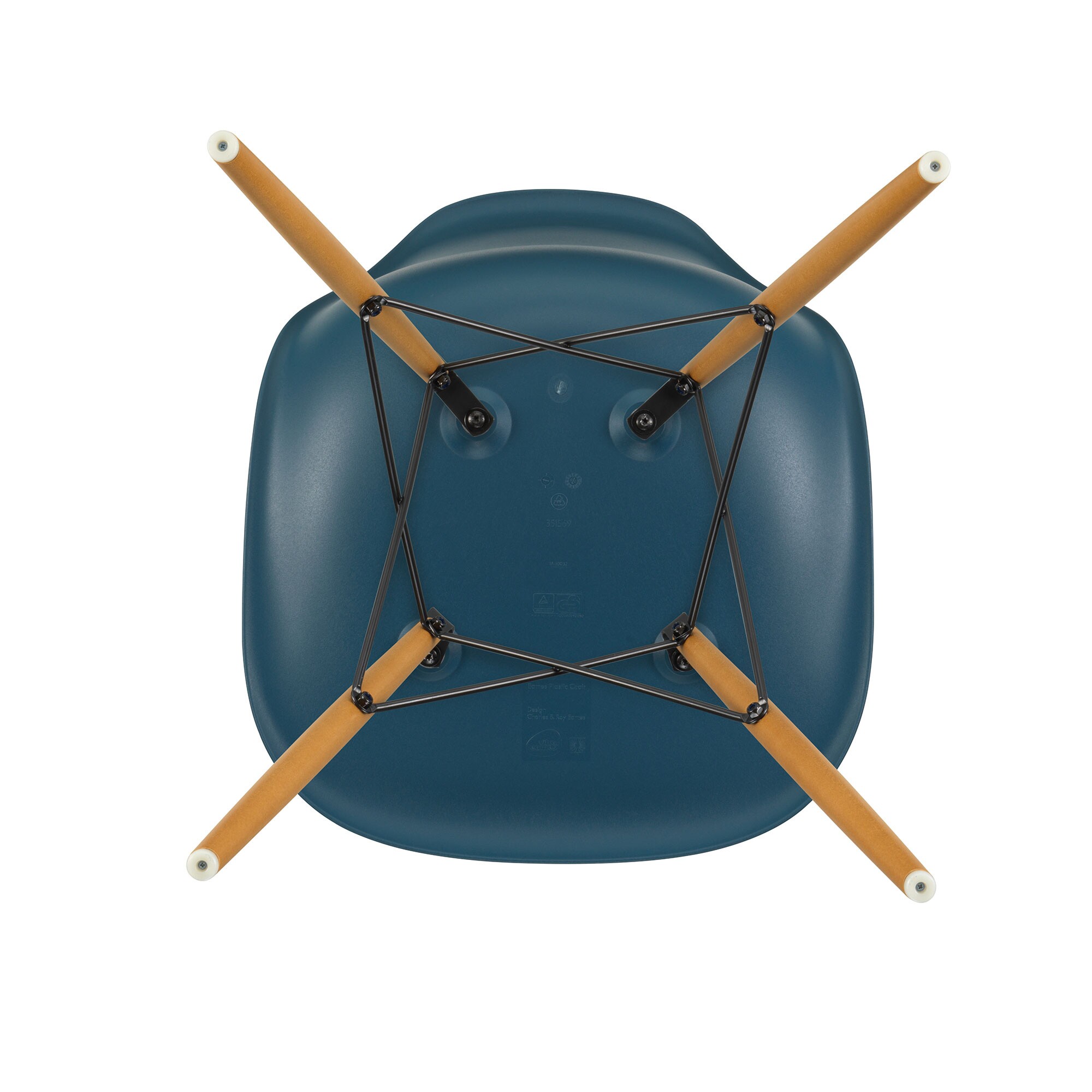 Eames Plastic Side Chair DSW RE Golden Maple