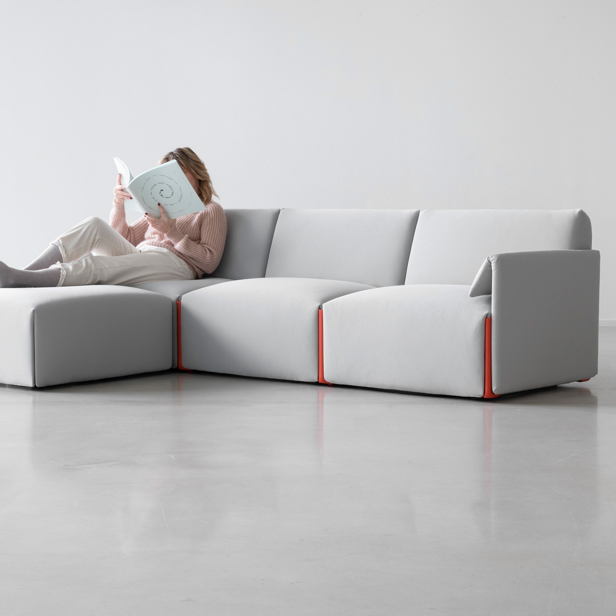 Costume Armrest Right With Connectors 18x82x60cm