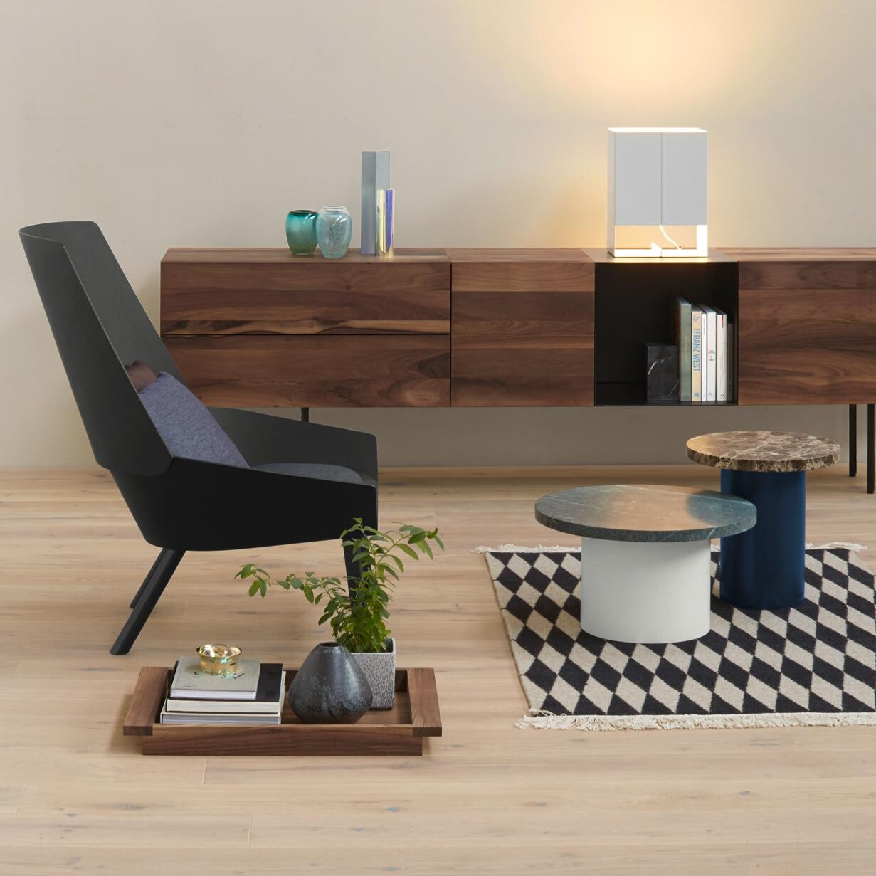 e15 EC03  Eugene Lounge Chair