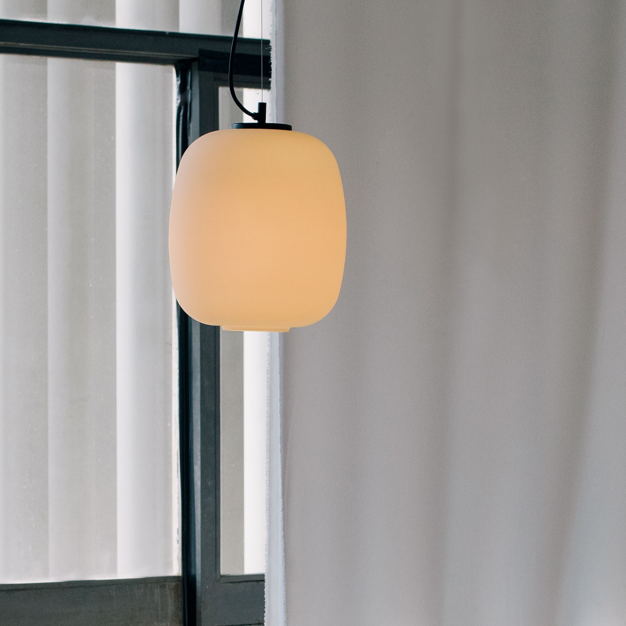 Globo Cesta Suspension Lamp