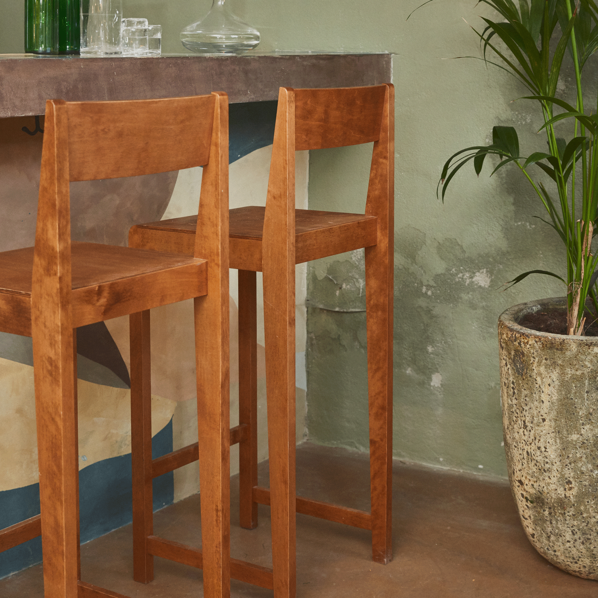 01 Bar Stool H 65cm