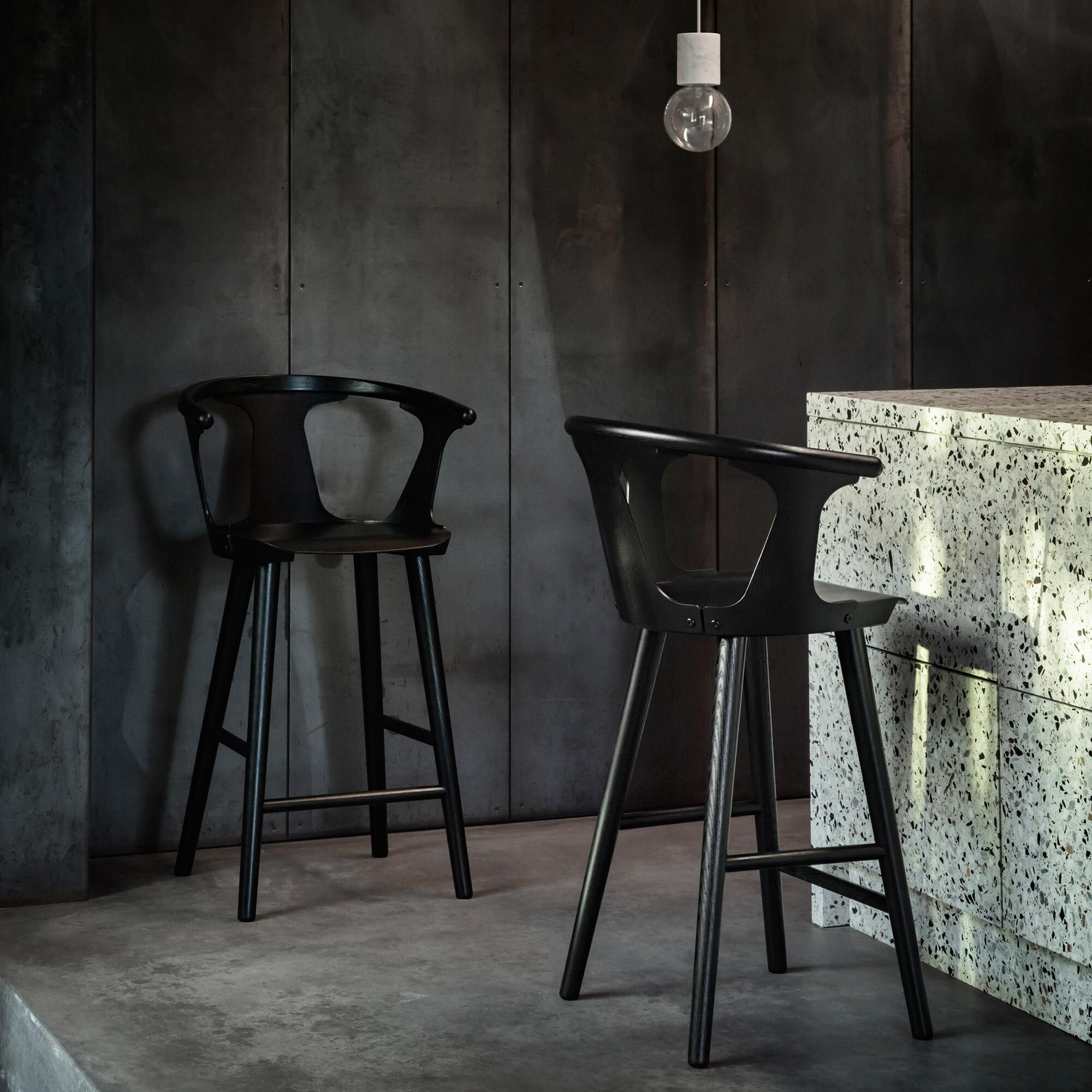 In Between SK7 Barstool