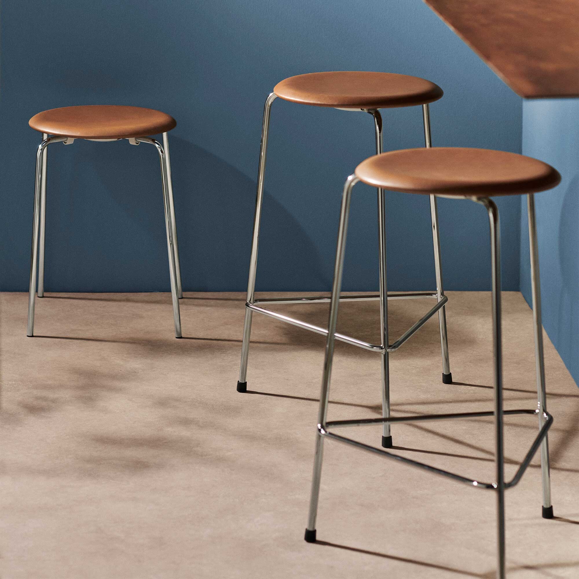Dot™ Bar Chair