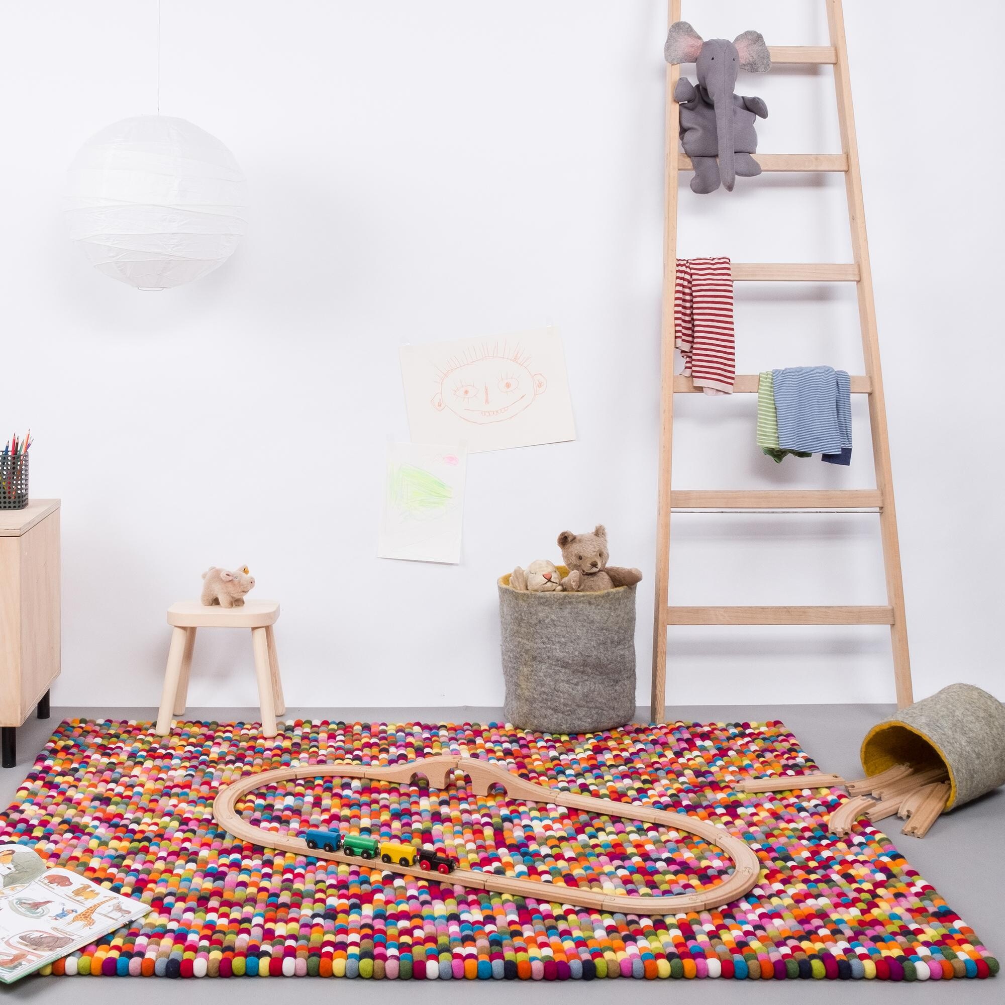 Lotte Felt Ball Rug rectangular