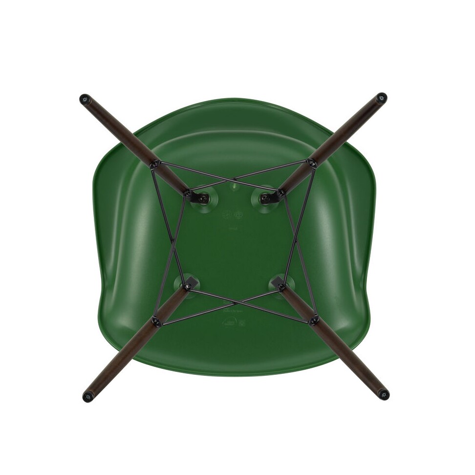 Eames Plastic Armchair DAW RE Dark Maple Base