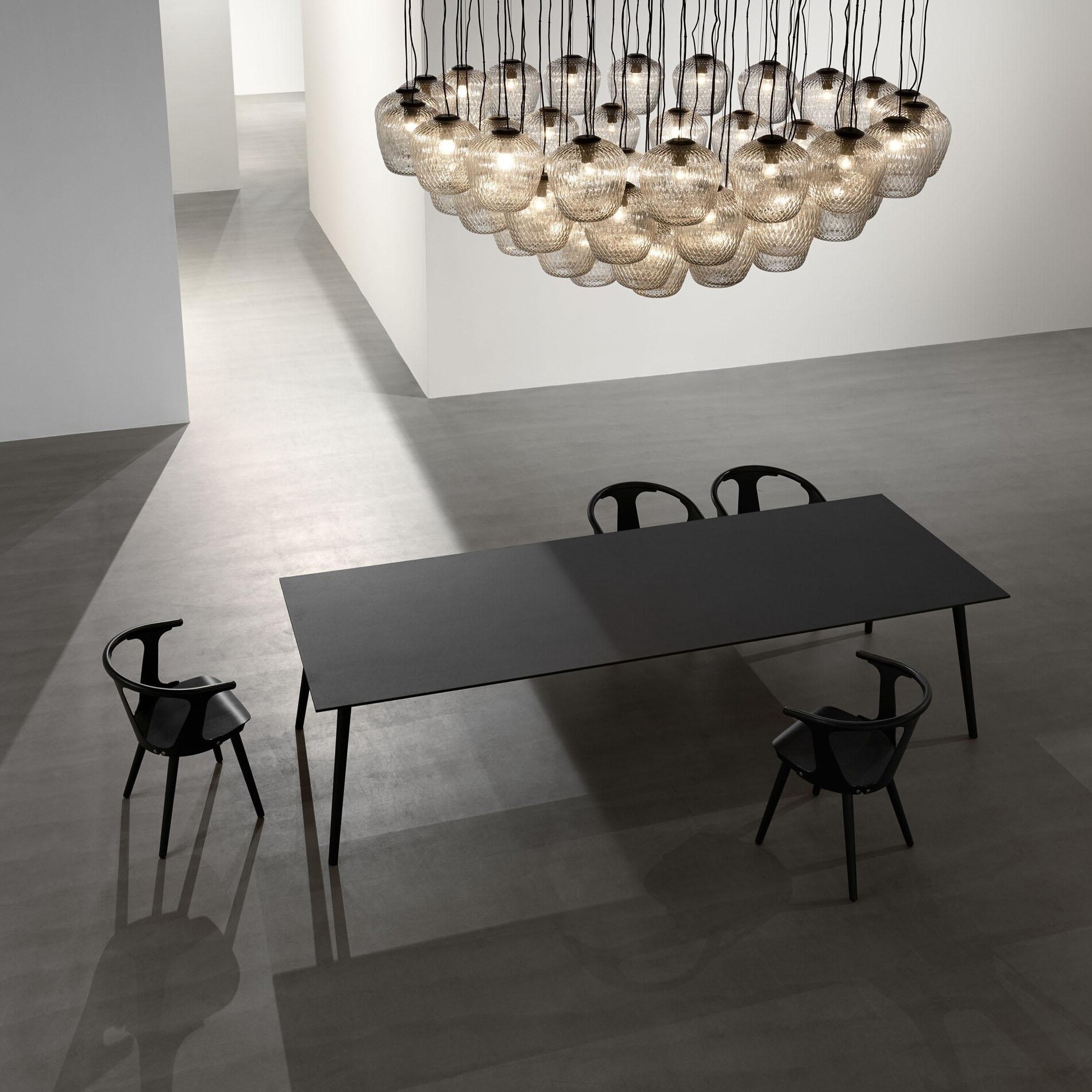 In Between SK5 Dining Table