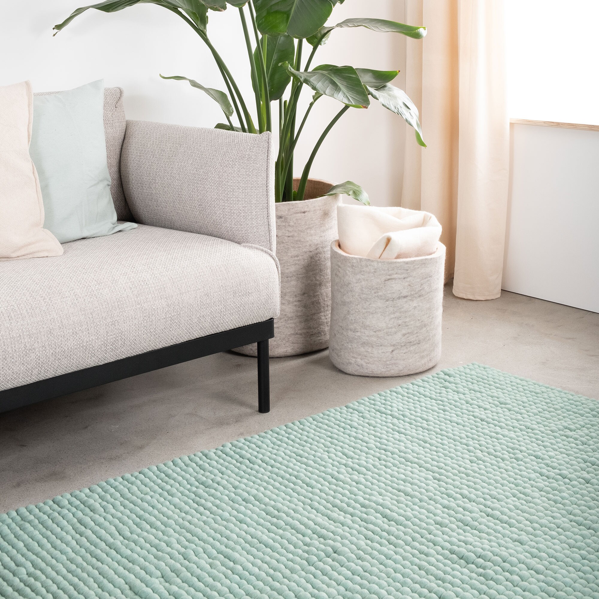 Fine Felt Ball Rug rectangular