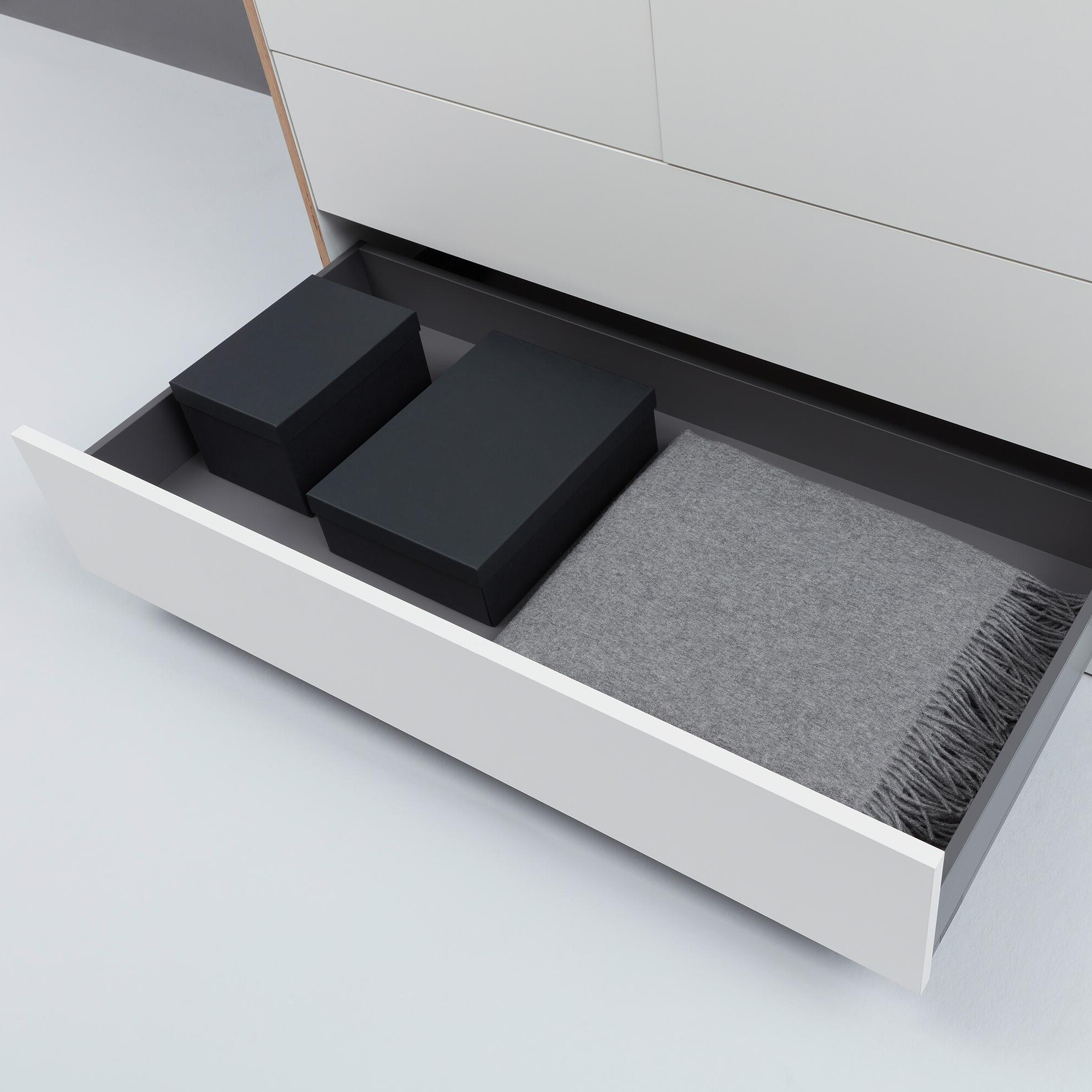 Flai Wardrobe with two Doors and Drawers