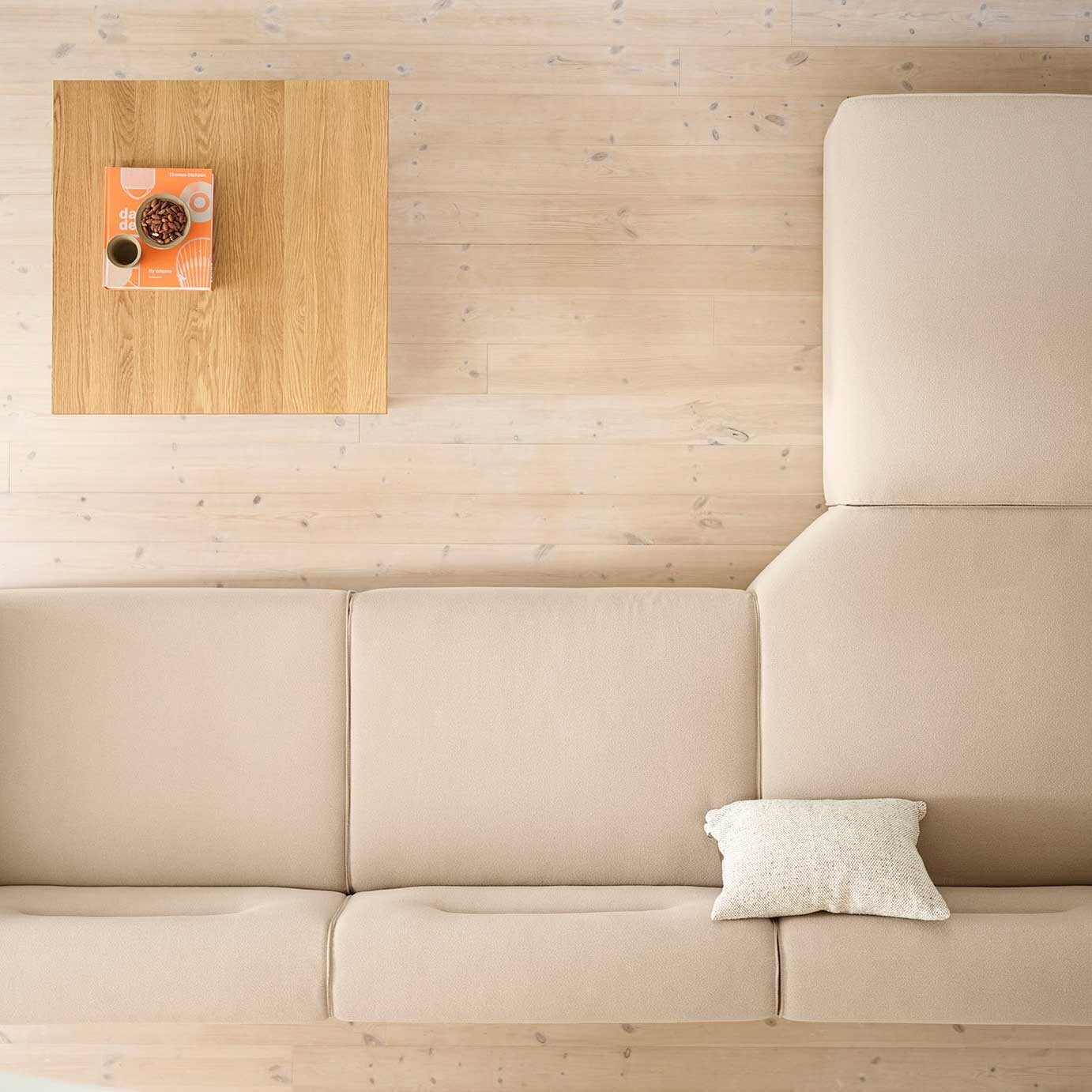 D33 Coffee Table 80x80cm