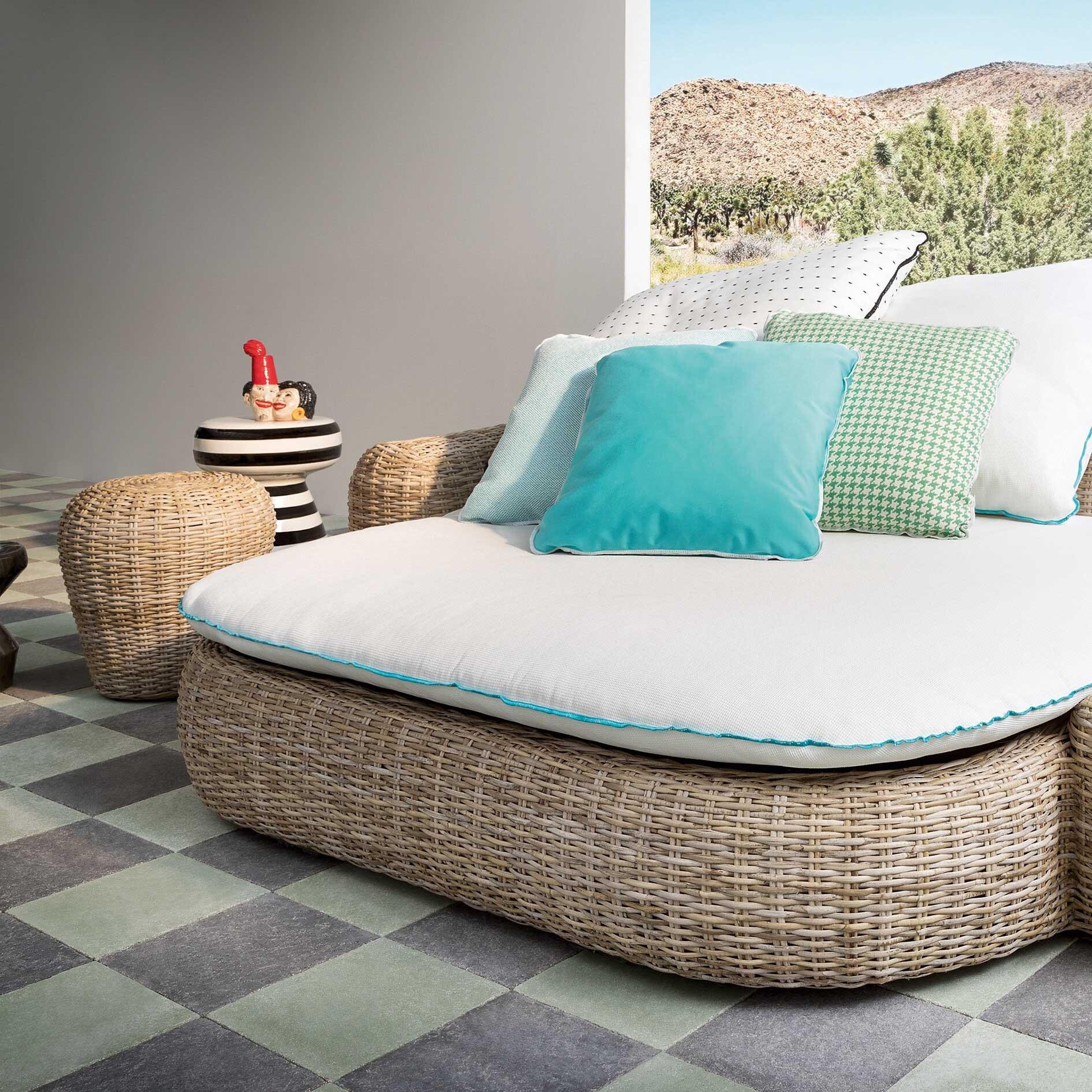 Inout 627 Side table / Stool