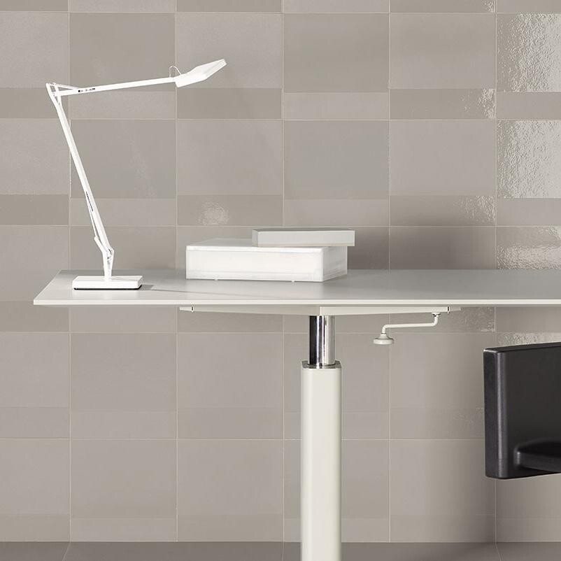 Kelvin Base LED Table Lamp Green Mode