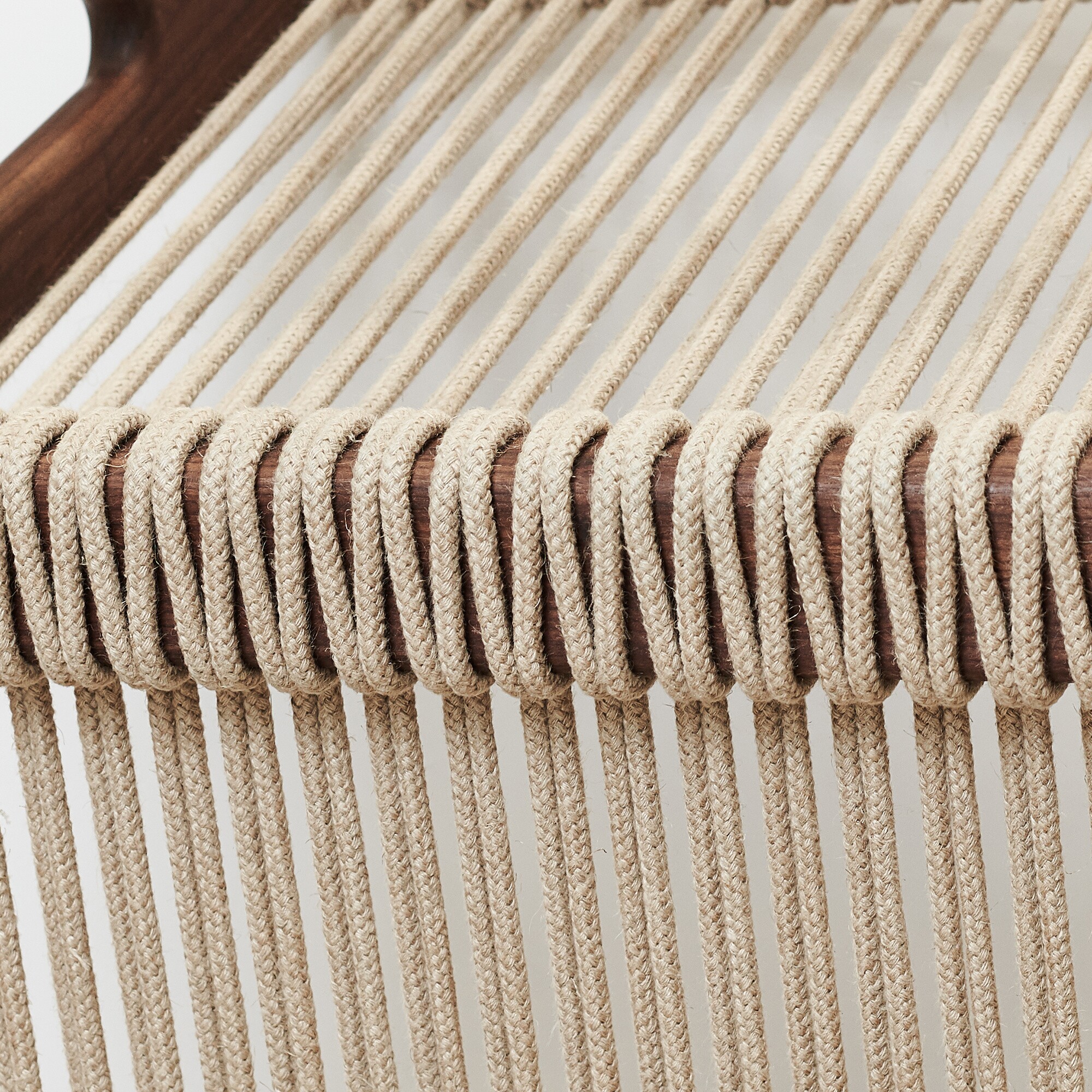 MR01 Initial Lounge Garden Chair