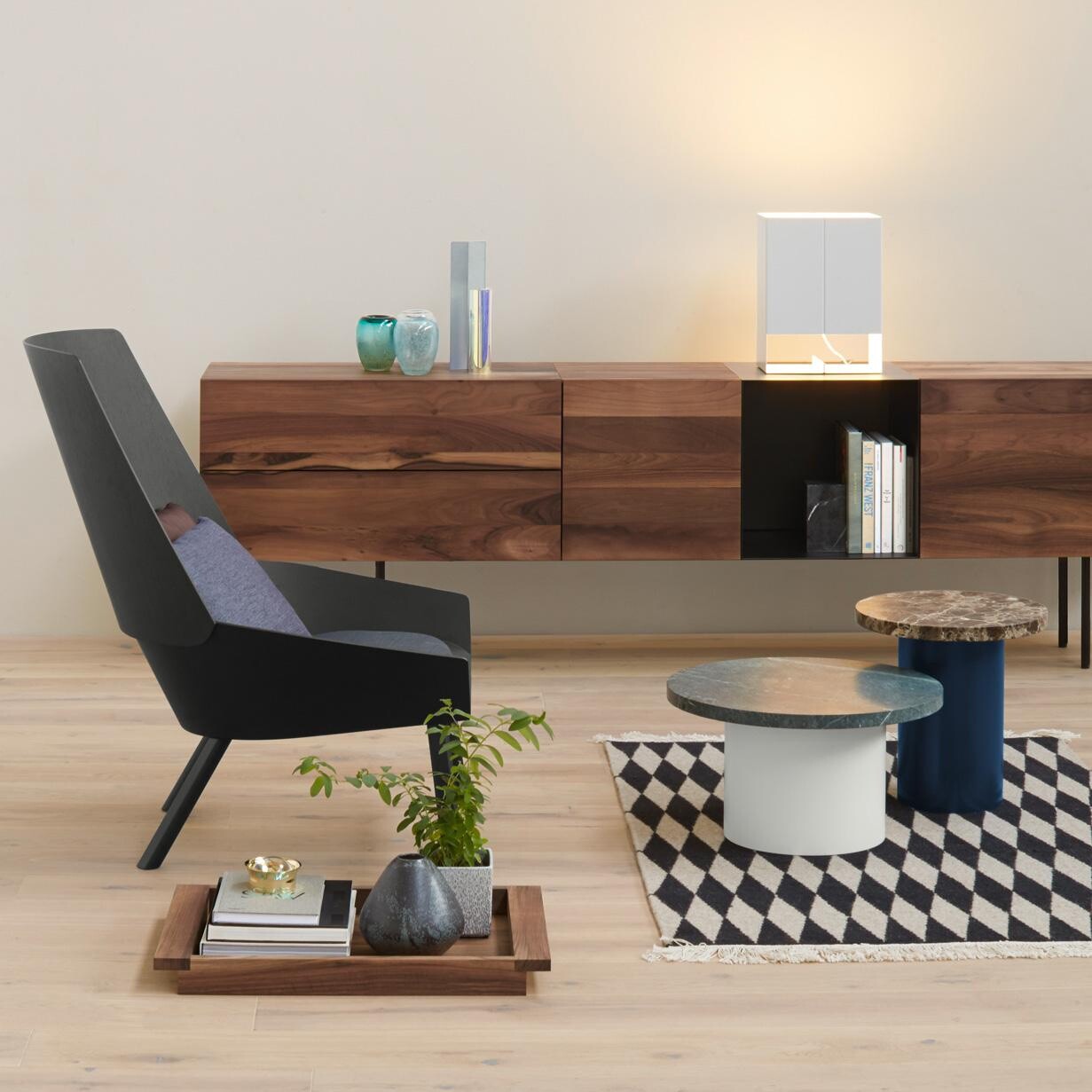 e15 CT09 Enoki Side Table