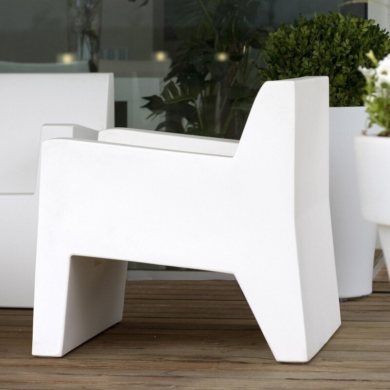 Jut Oudoor Easy Chair