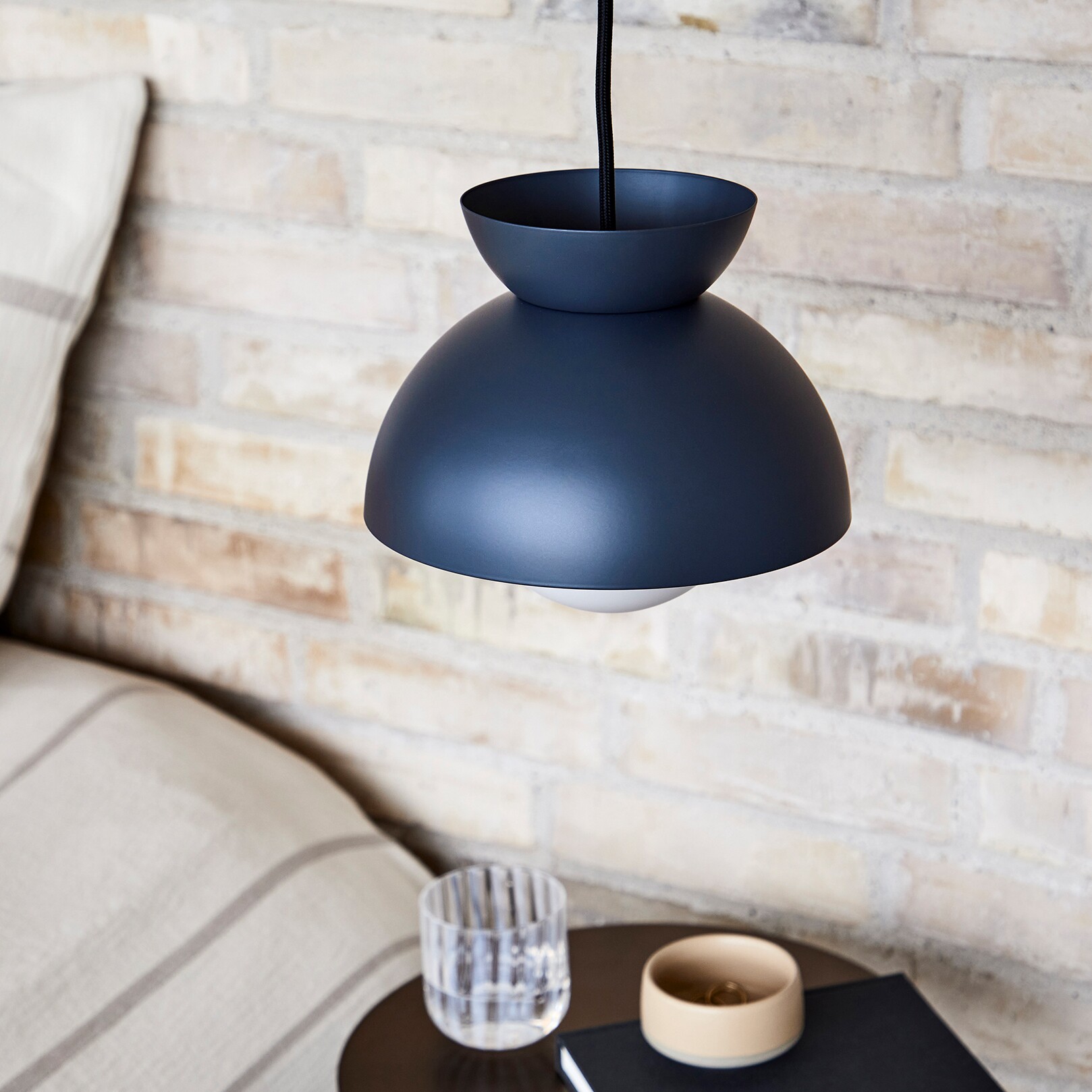 Butterfly Suspension Lamp Ø21cm