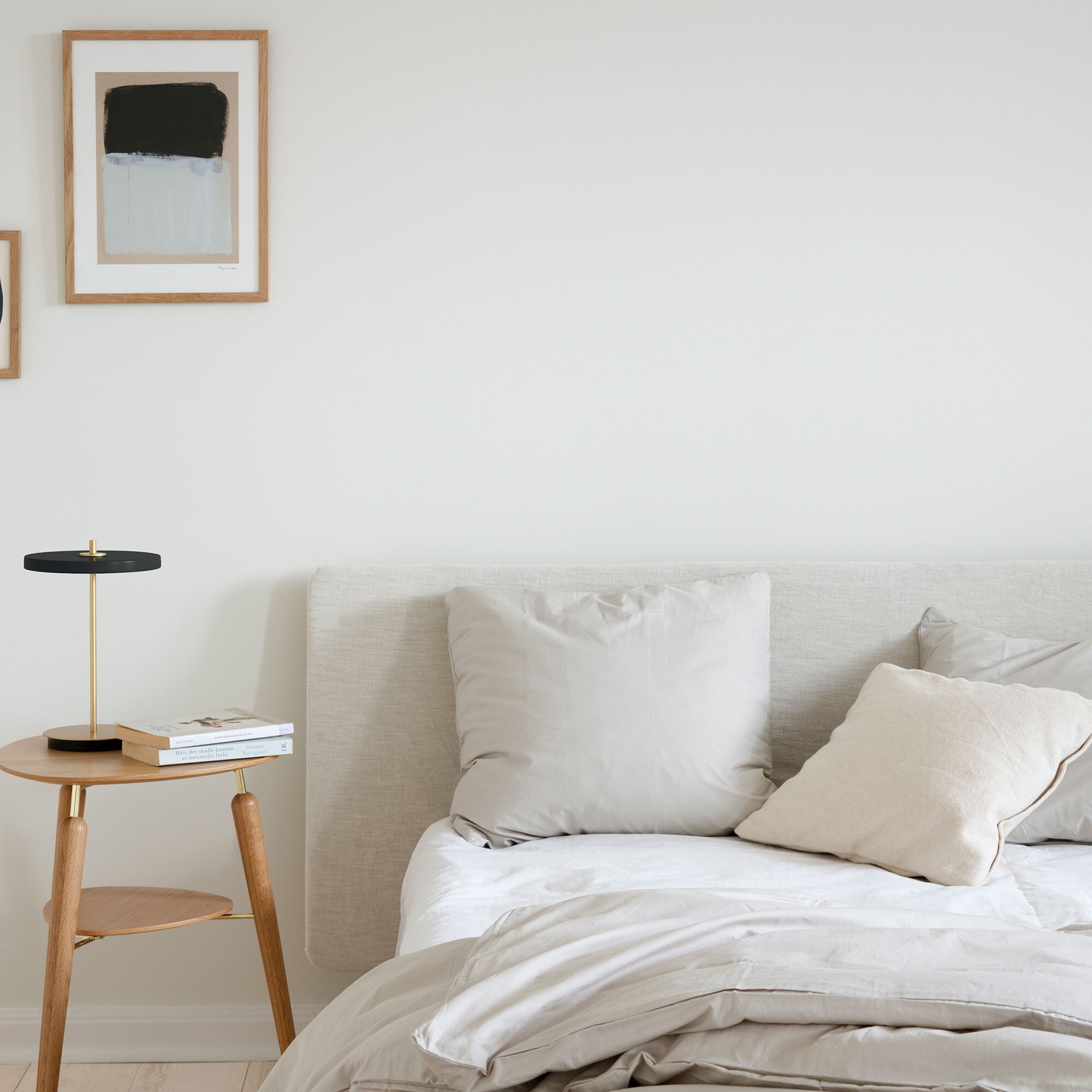 Asteria Move LED Table Lamp V2 with Battery