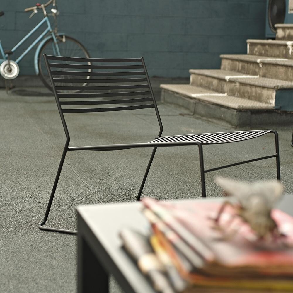 Aero Lounge Garden Chair