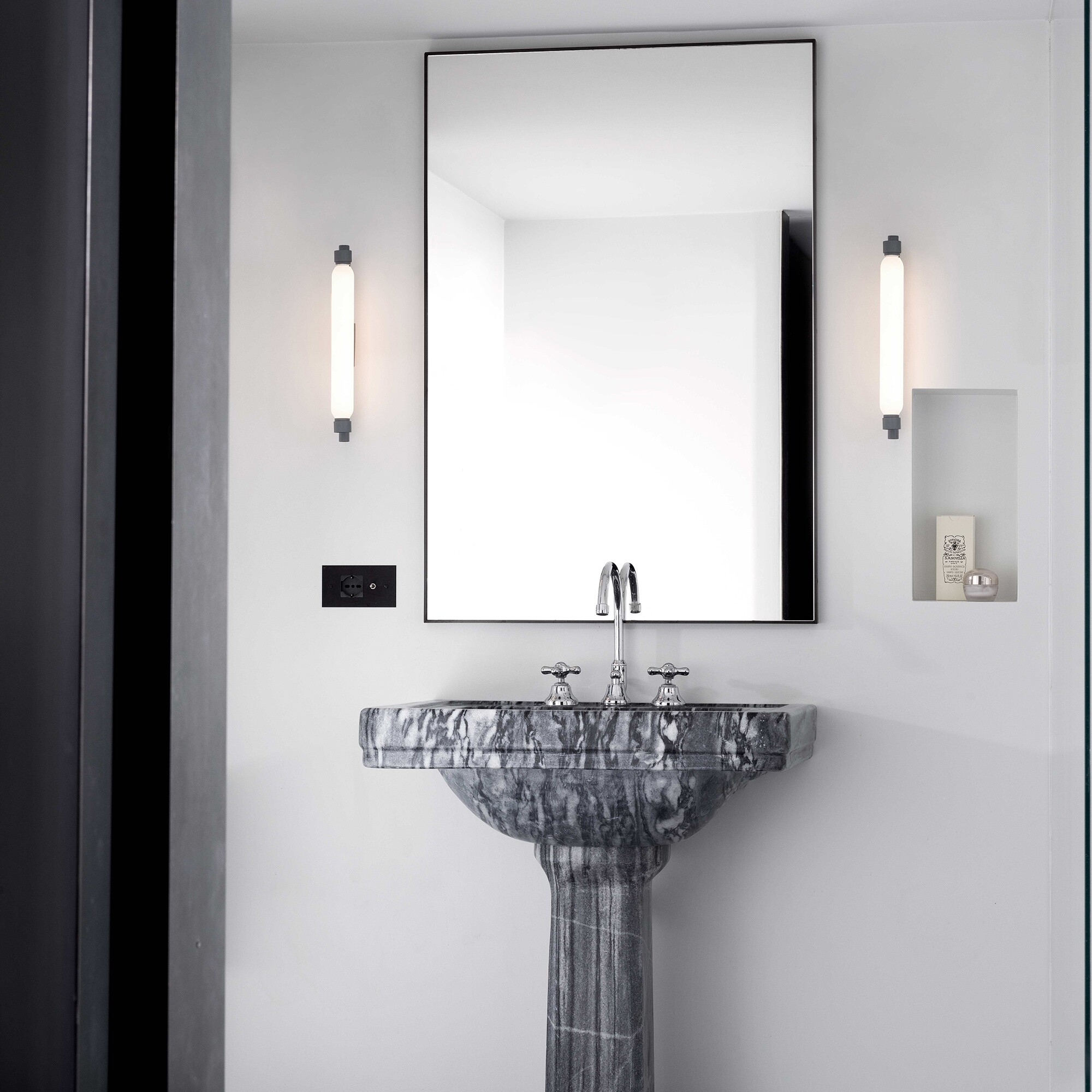 La Roche LED Wall Lamp