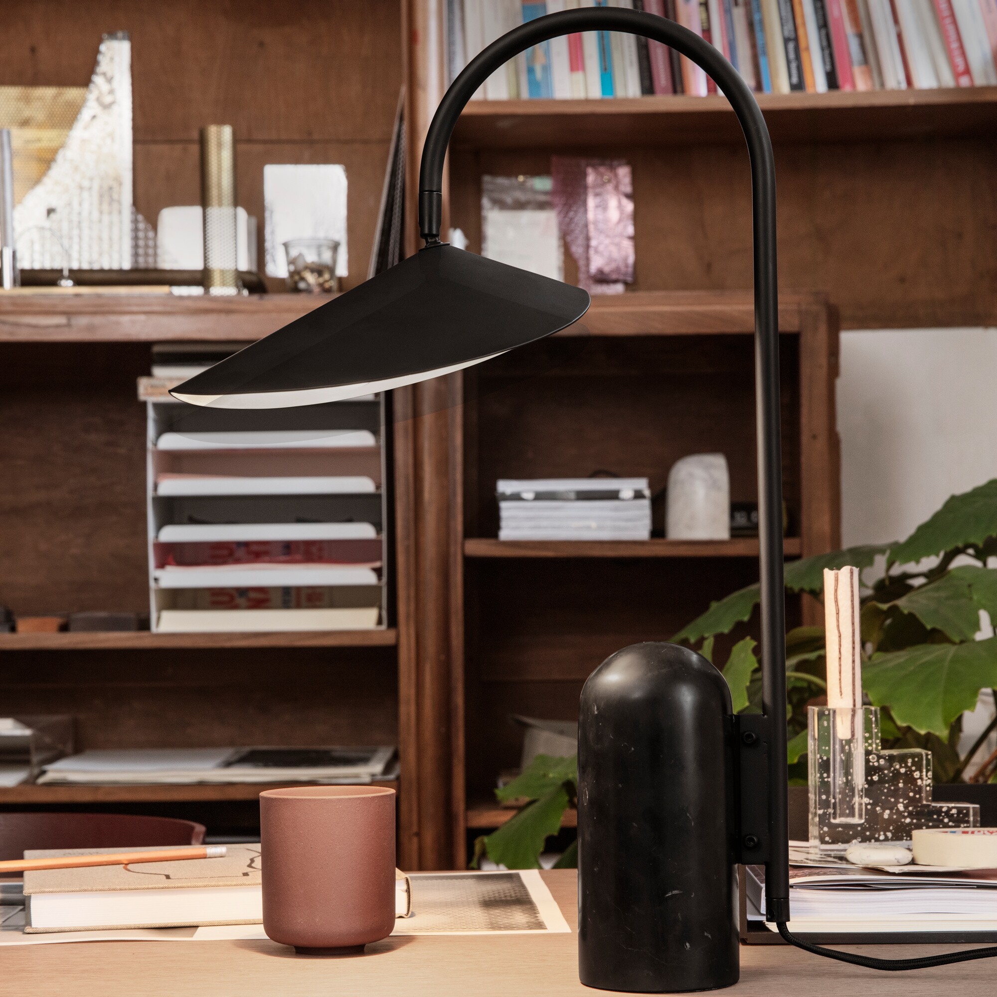 Arum Table Lamp