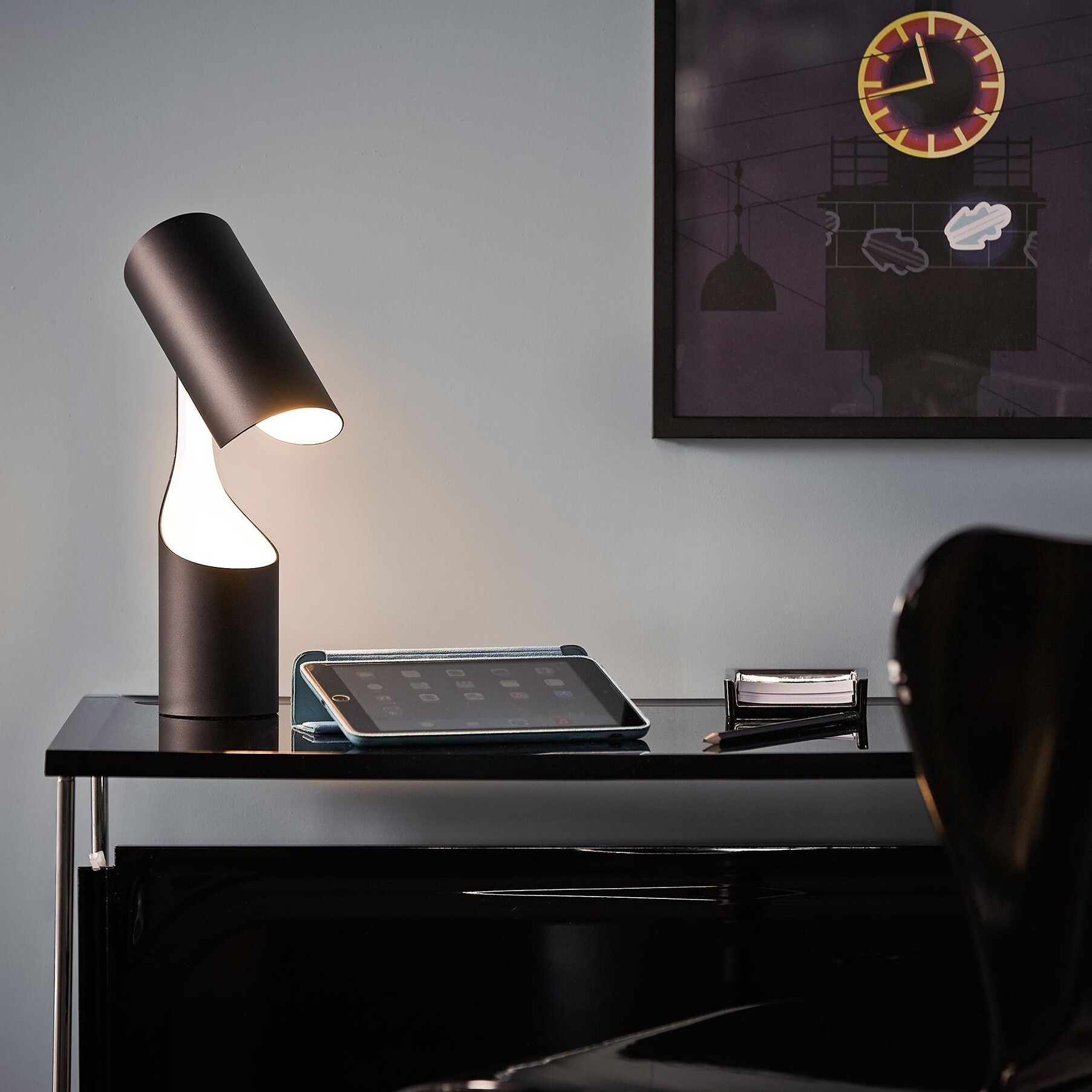 Mutatio 353 Table Lamp