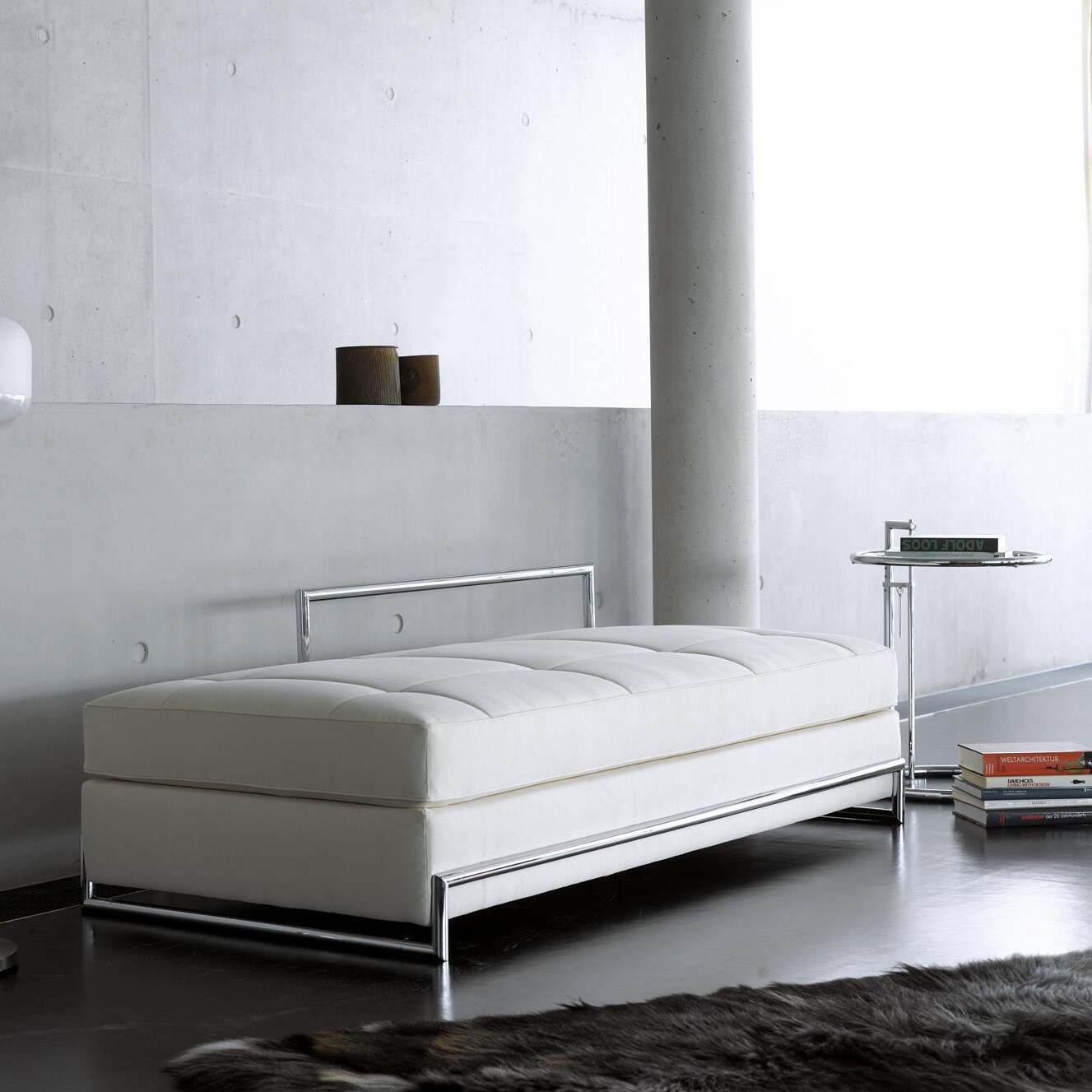 Day Bed Grand Lounge Leather